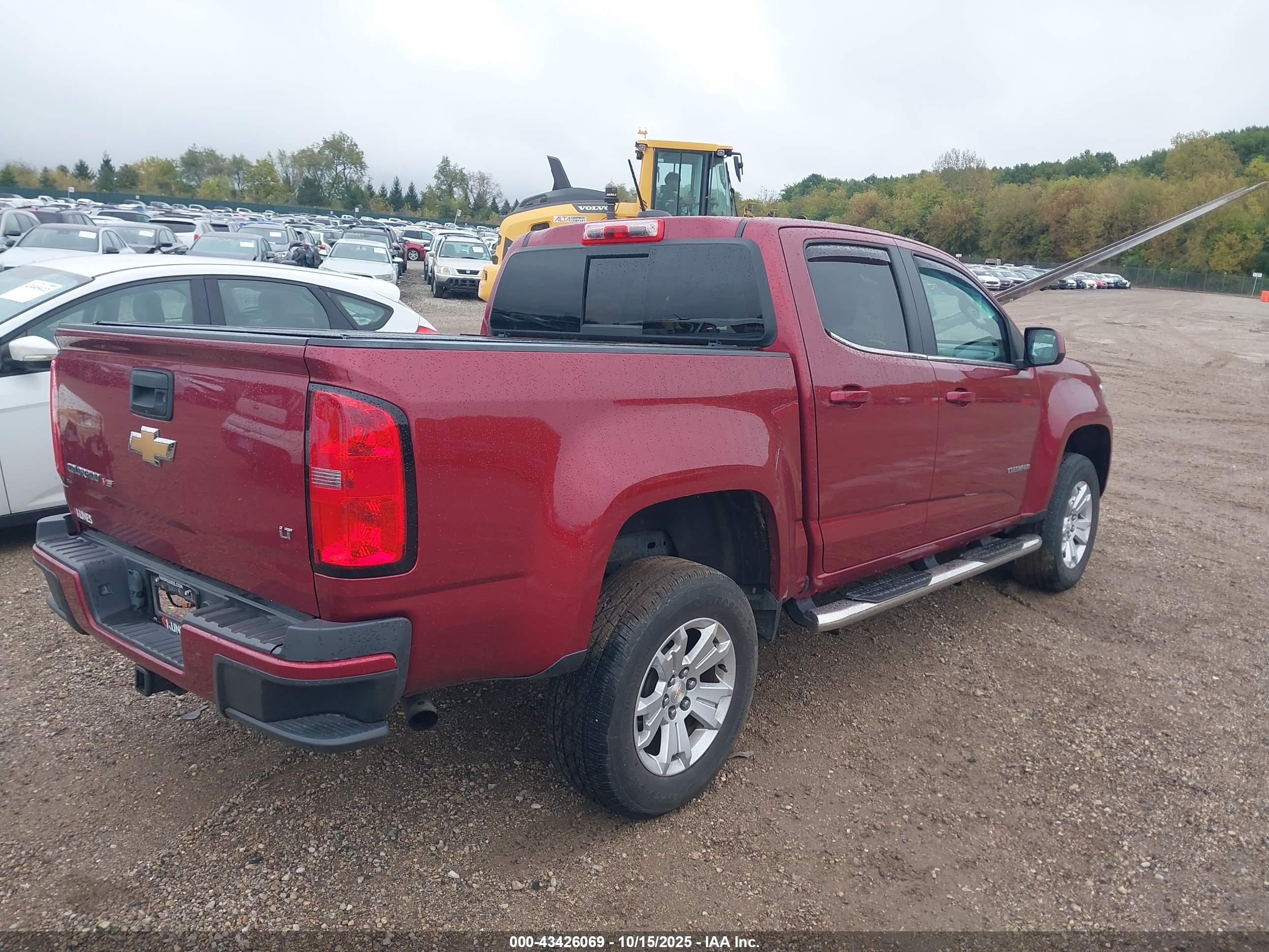 CHEVROLET COLORADO image 4