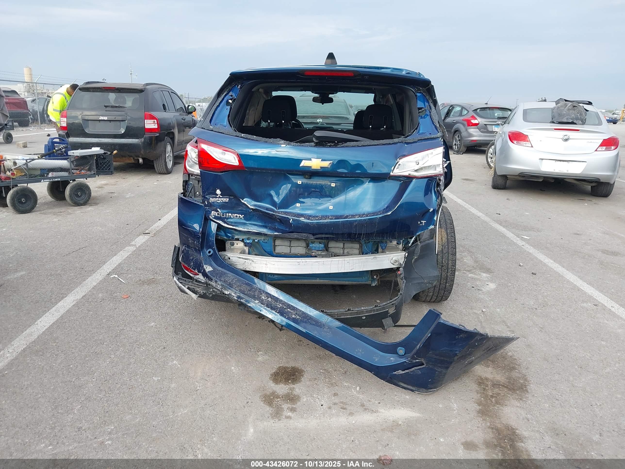 CHEVROLET EQUINOX image 6