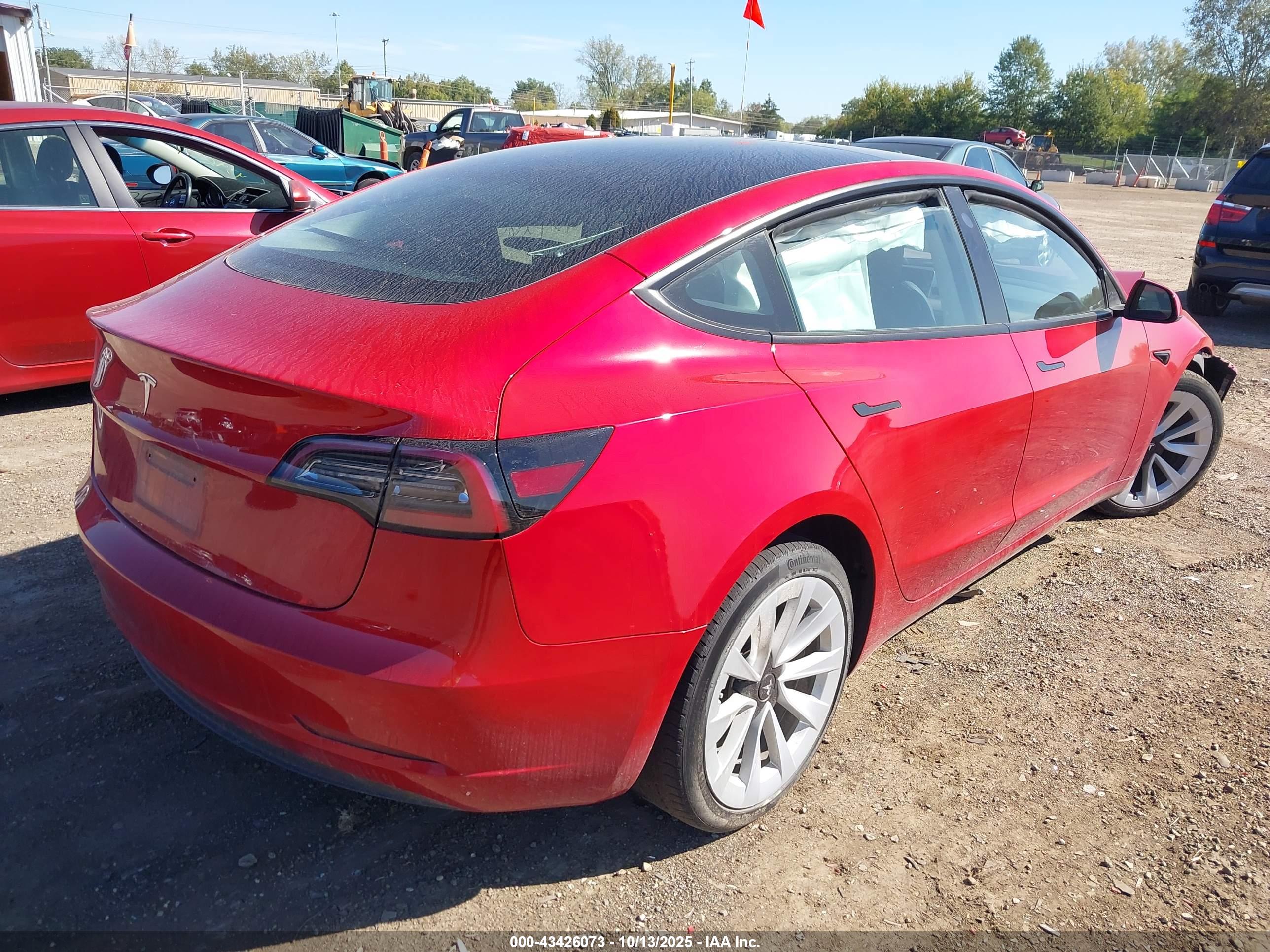 TESLA MODEL image 4
