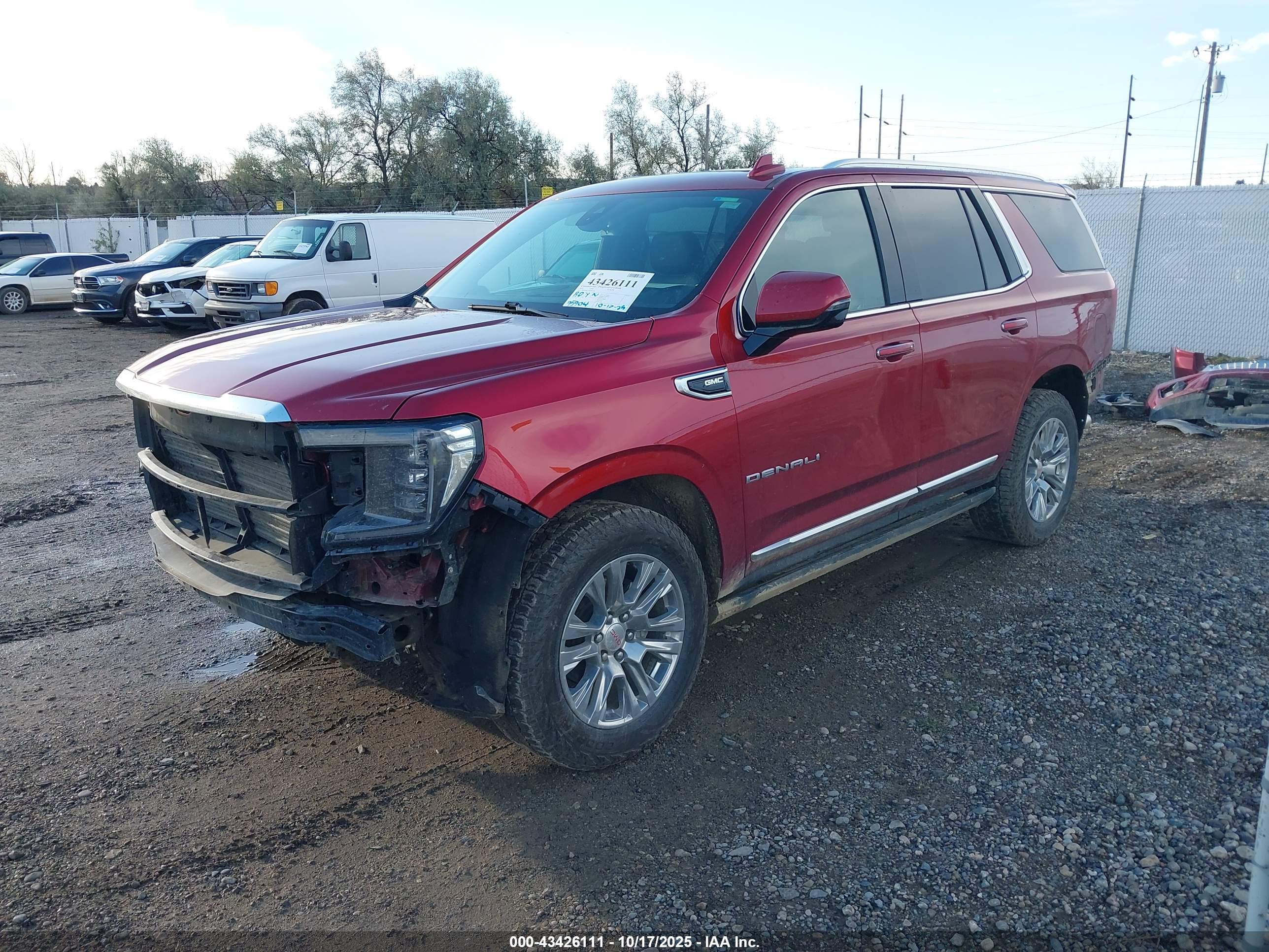 GMC YUKON image 2