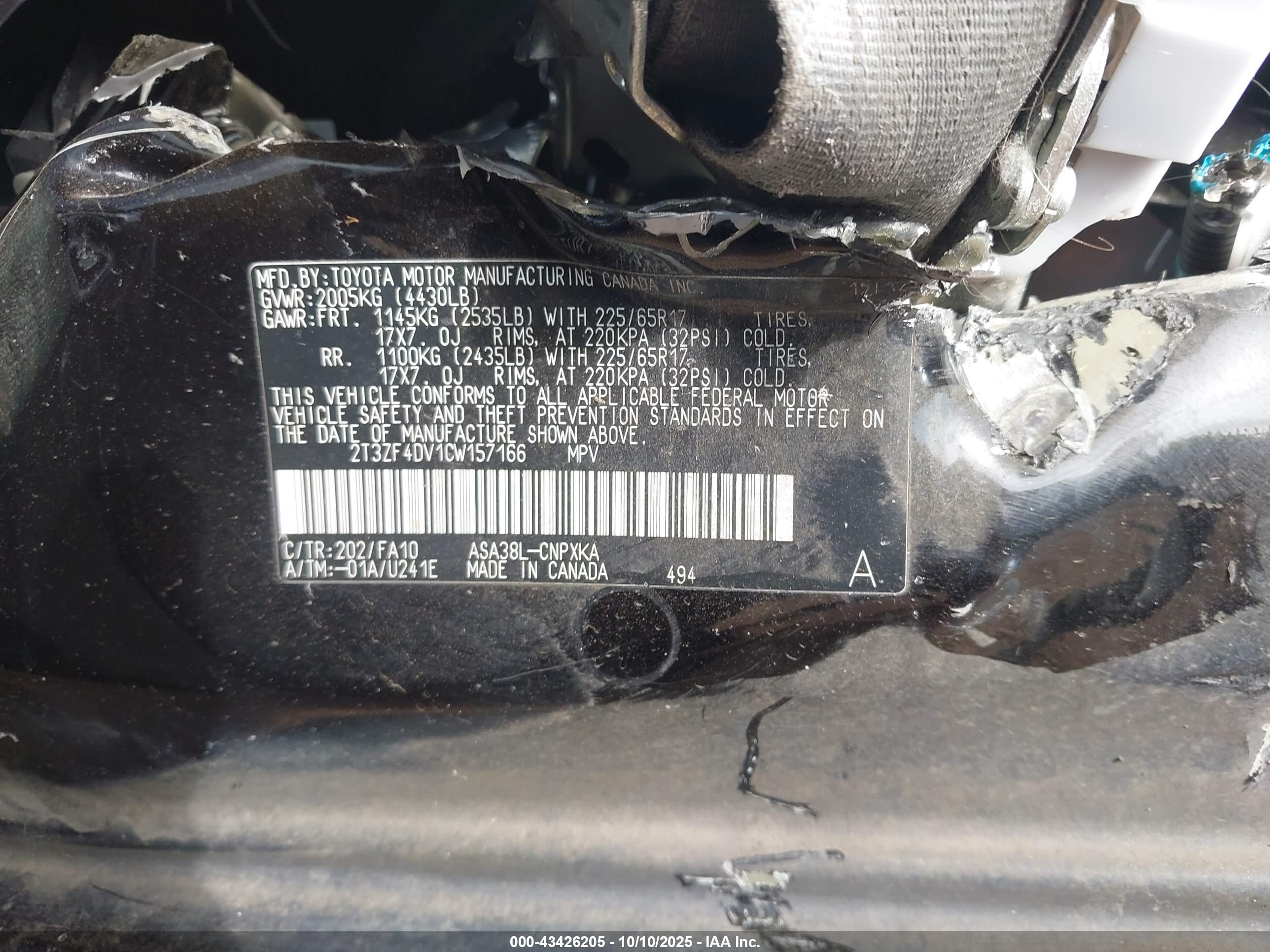 TOYOTA RAV4 image 9