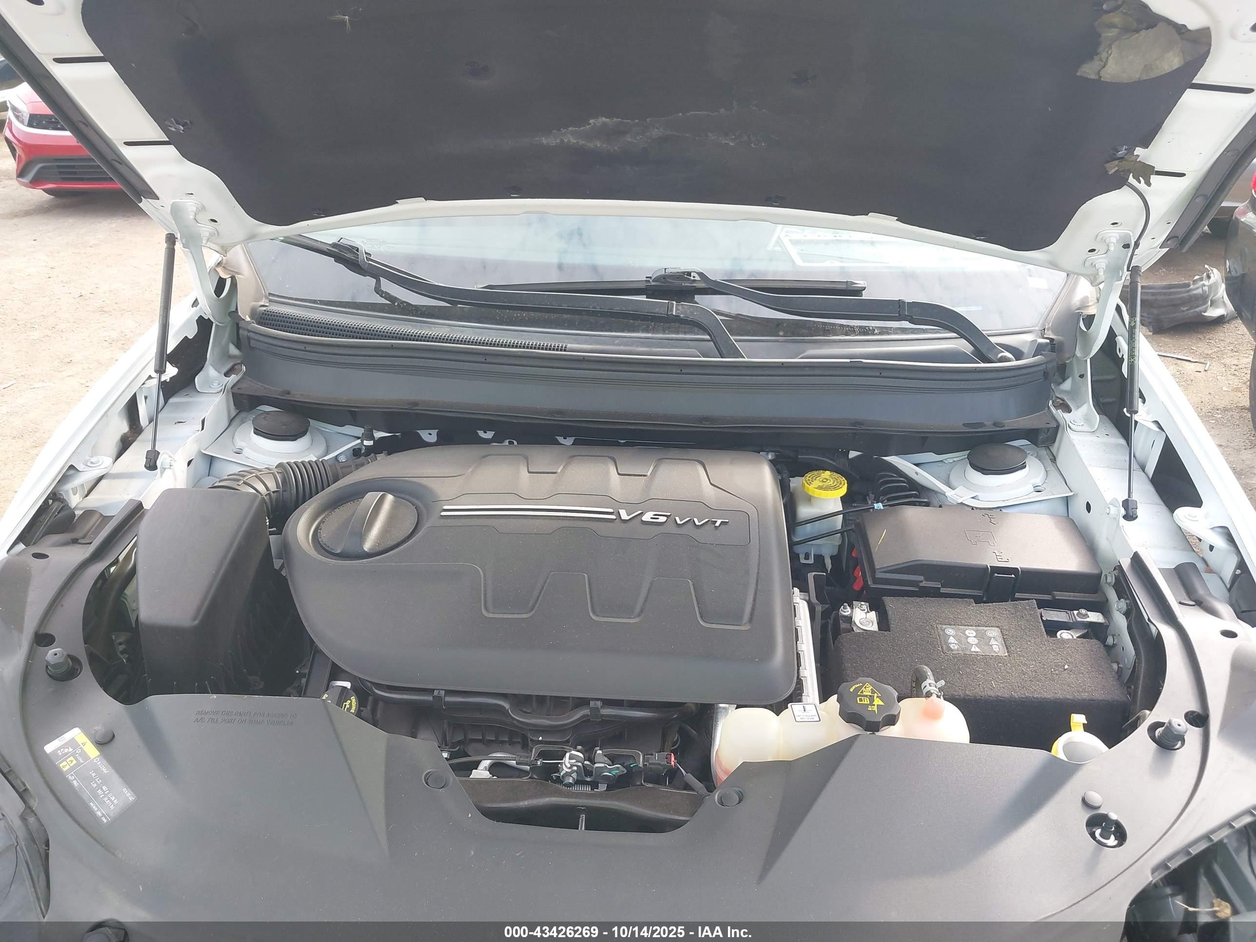 JEEP CHEROKEE image 10