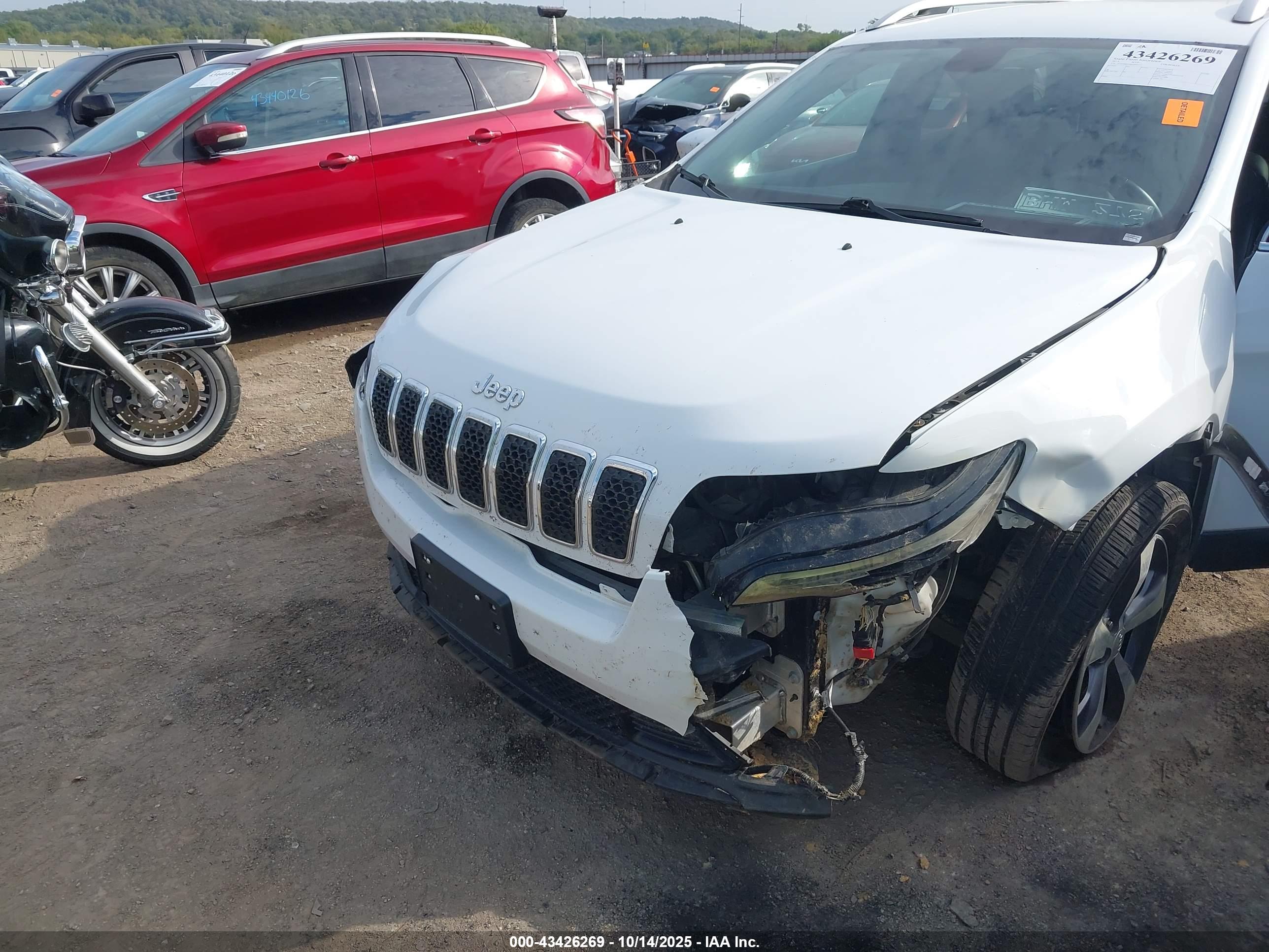 JEEP CHEROKEE image 6