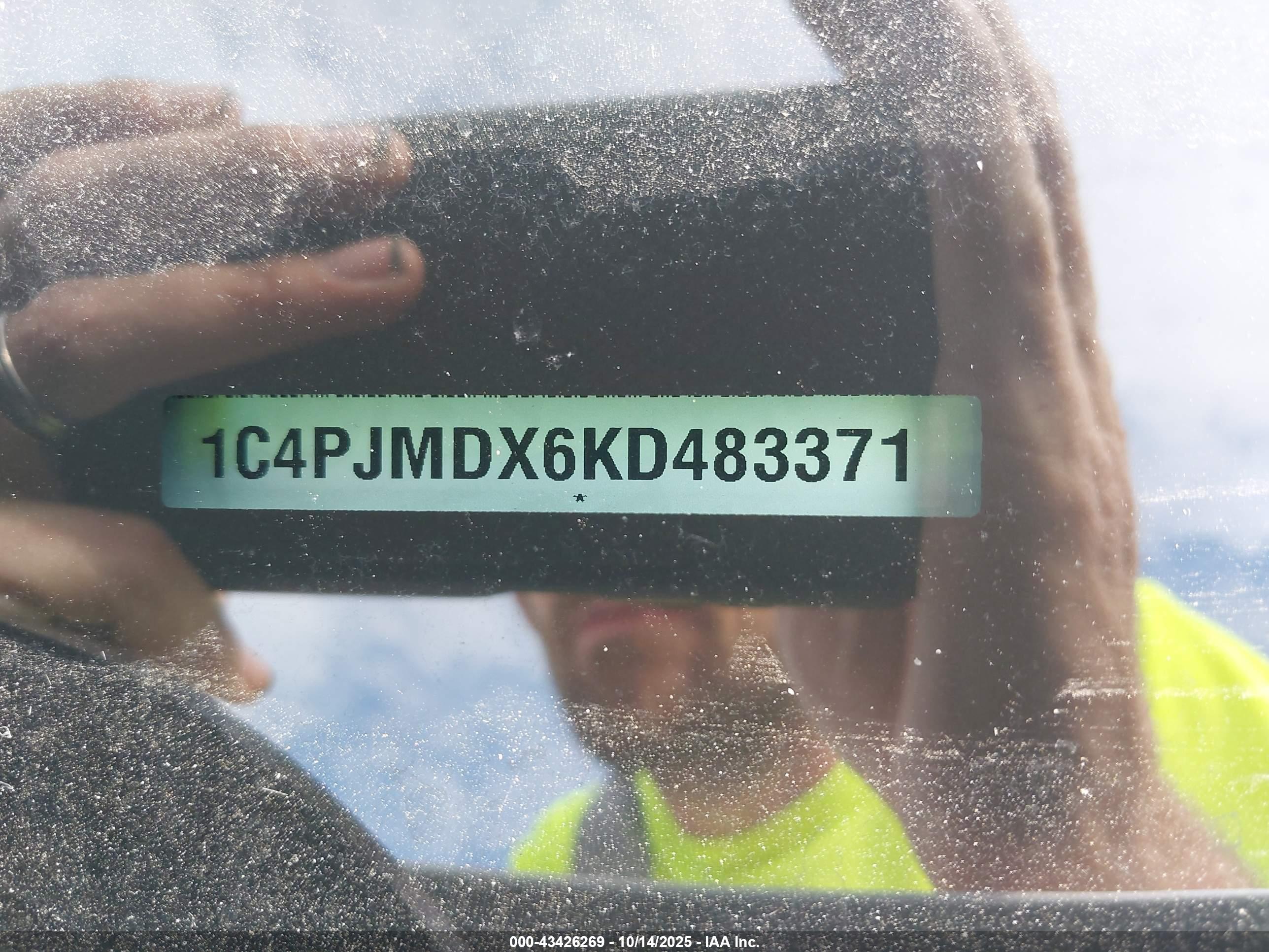 JEEP CHEROKEE image 9