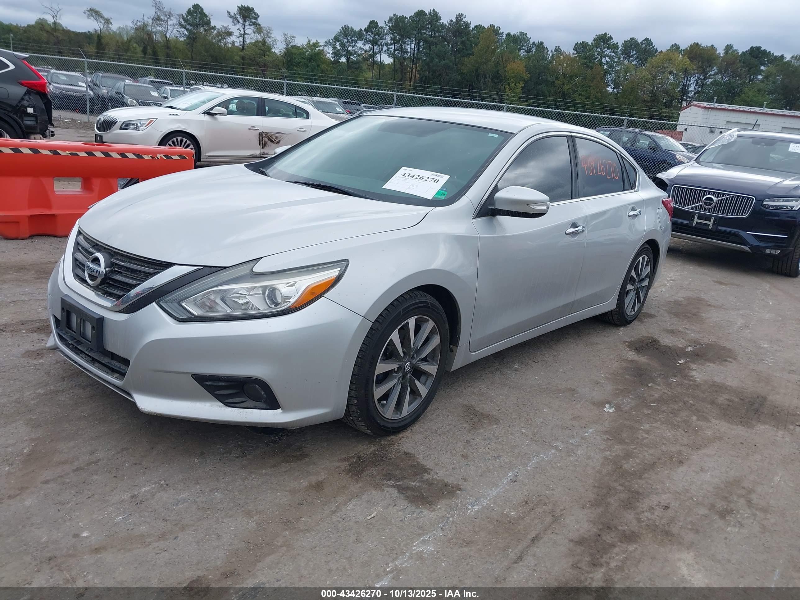 NISSAN ALTIMA image 2