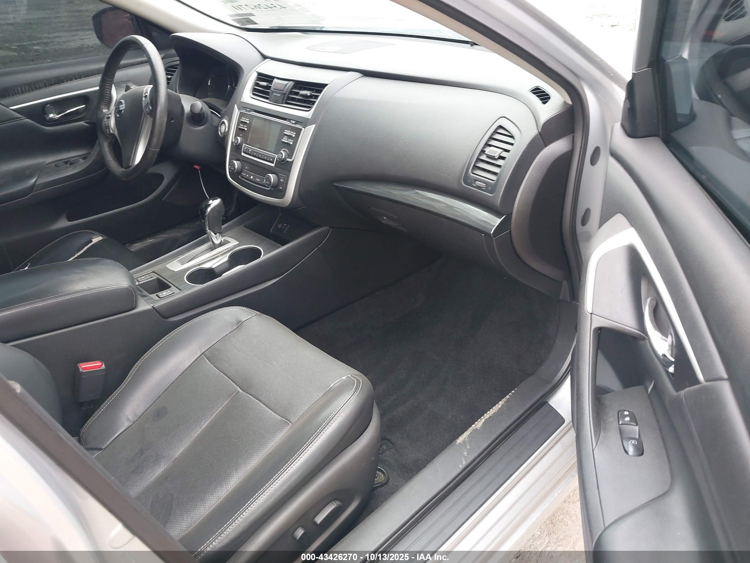 NISSAN ALTIMA image 5