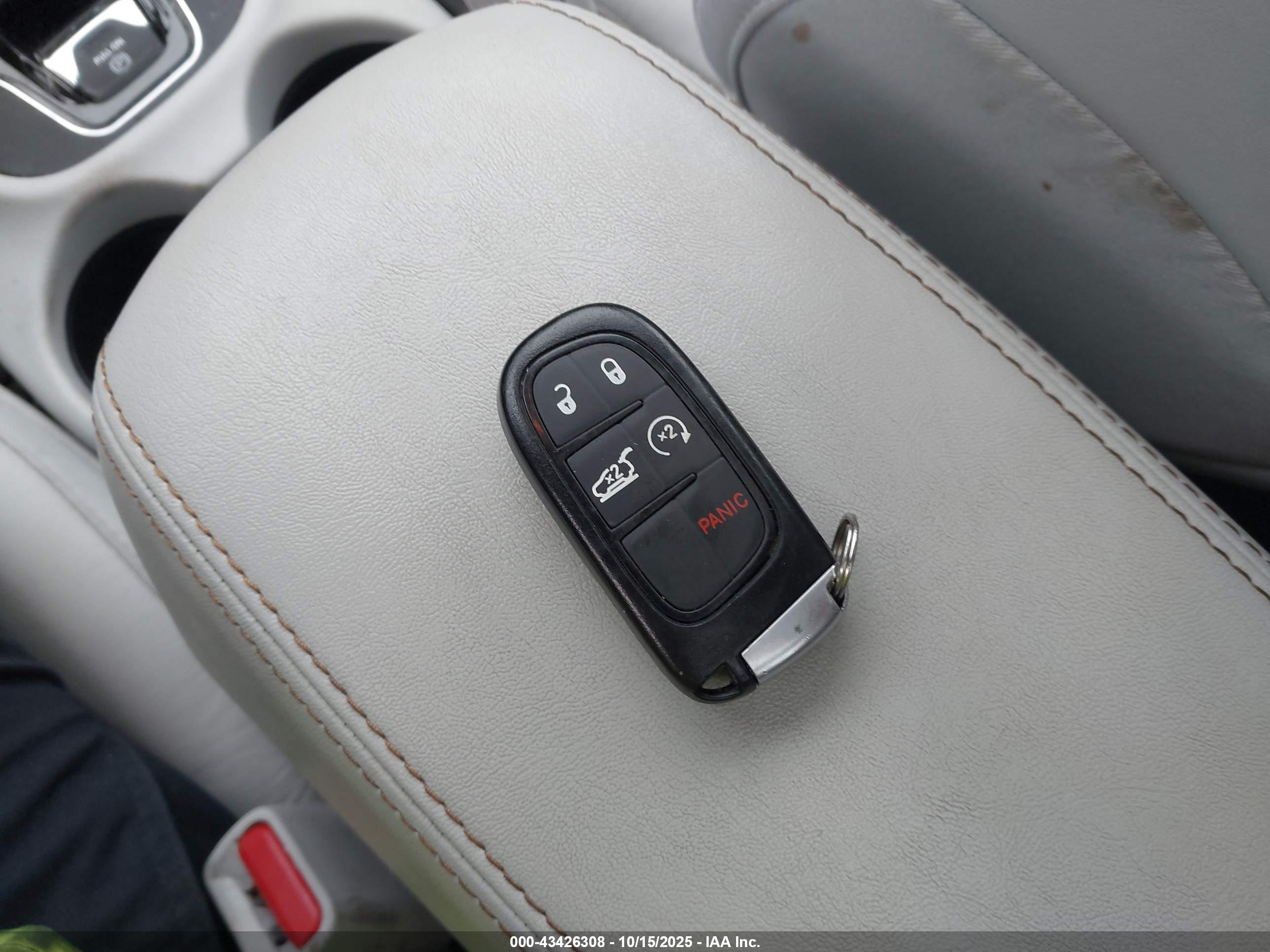 JEEP CHEROKEE image 11