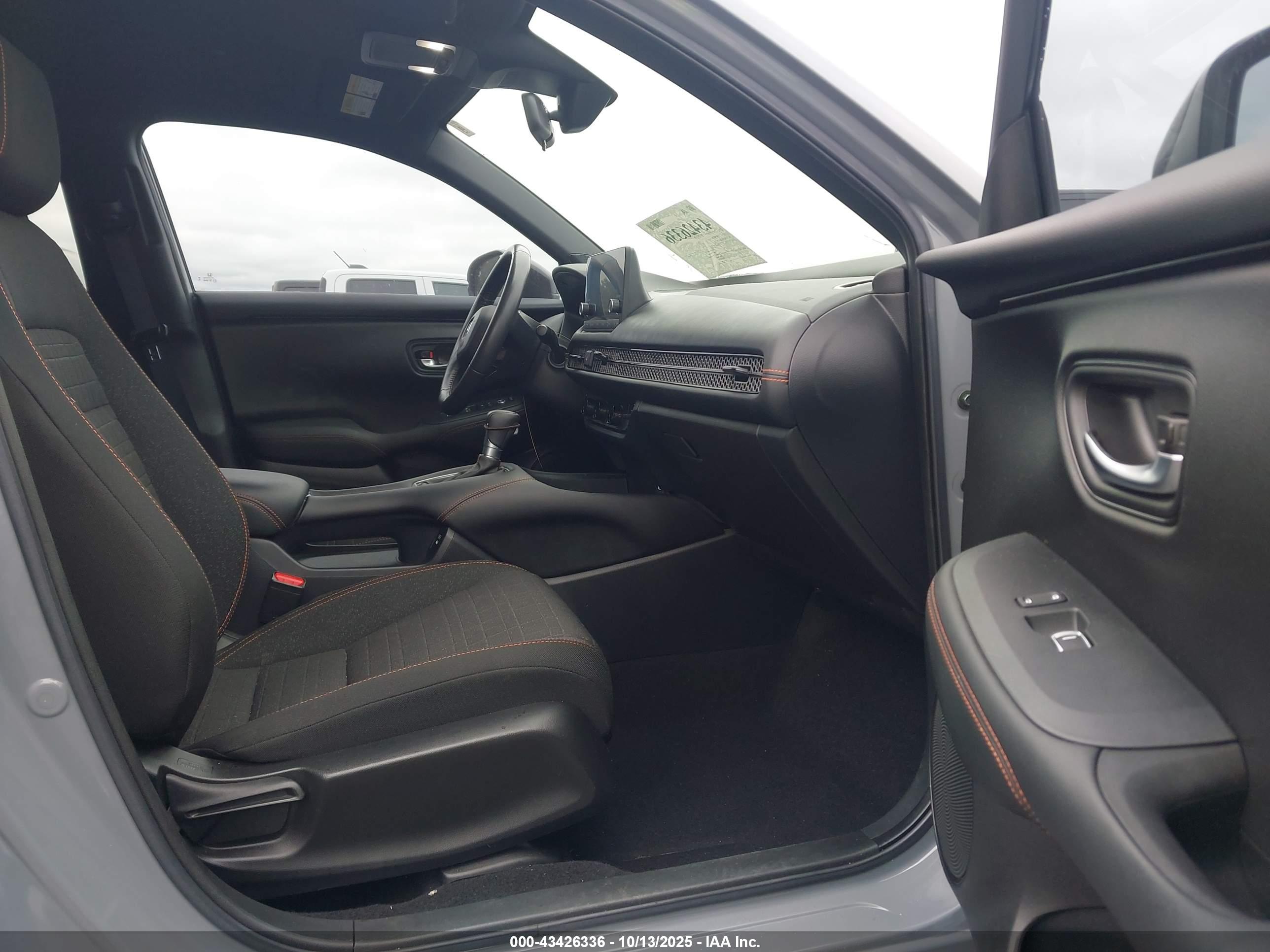 HONDA HR-V image 5
