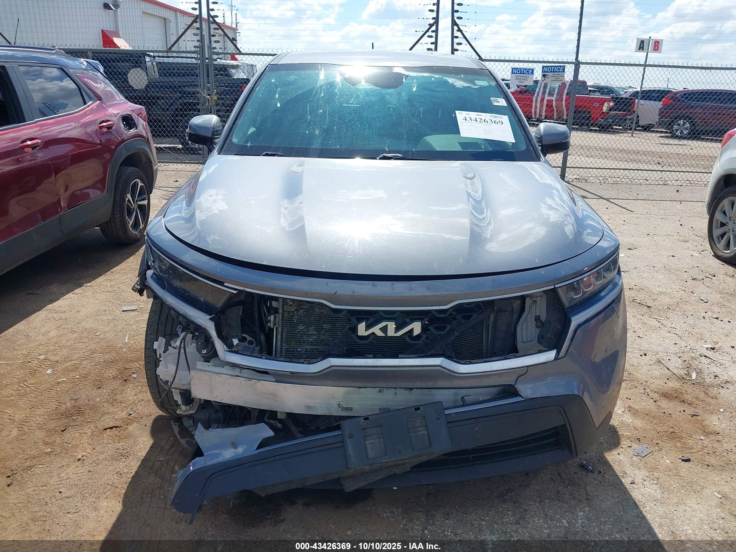 KIA SORENTO image 6
