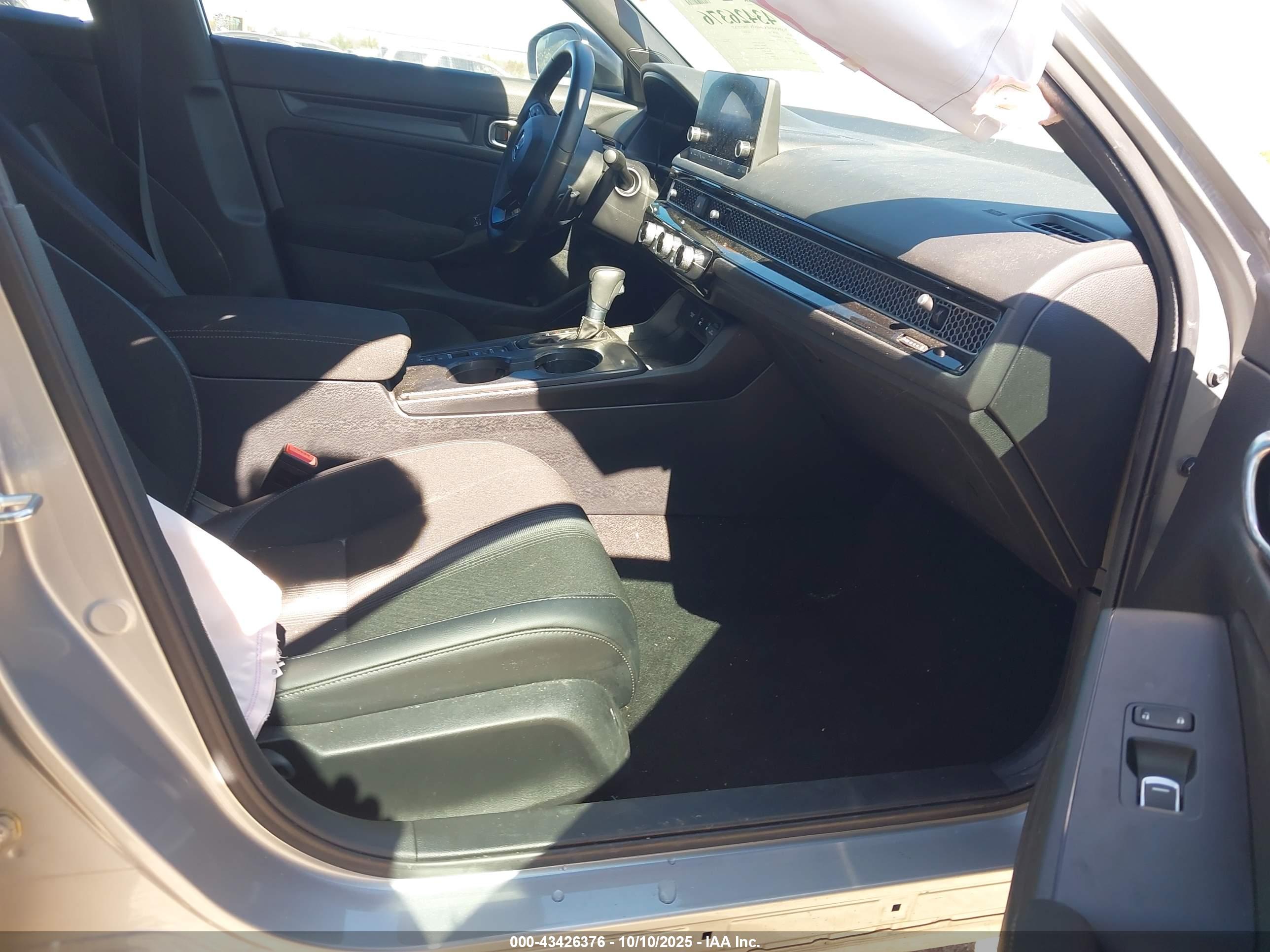 HONDA CIVIC image 5