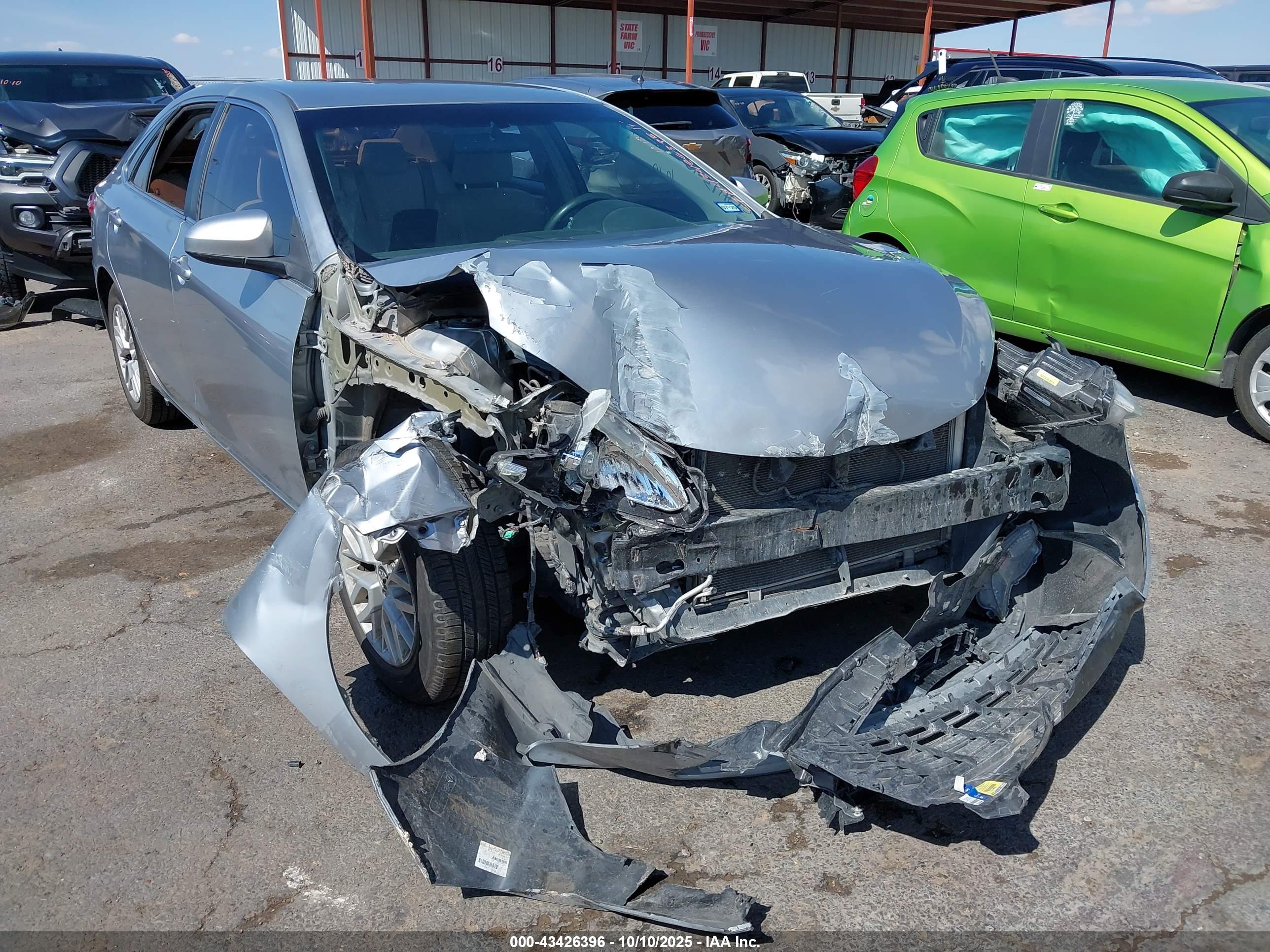 TOYOTA CAMRY image 6