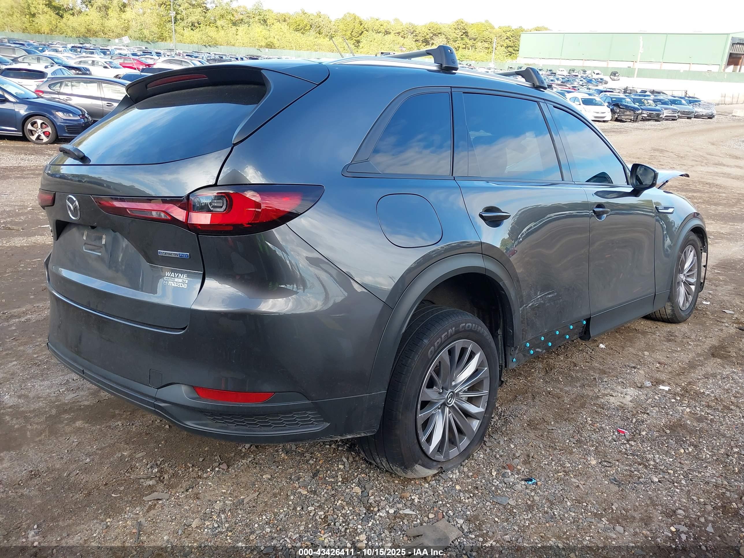 MAZDA CX-90 image 4