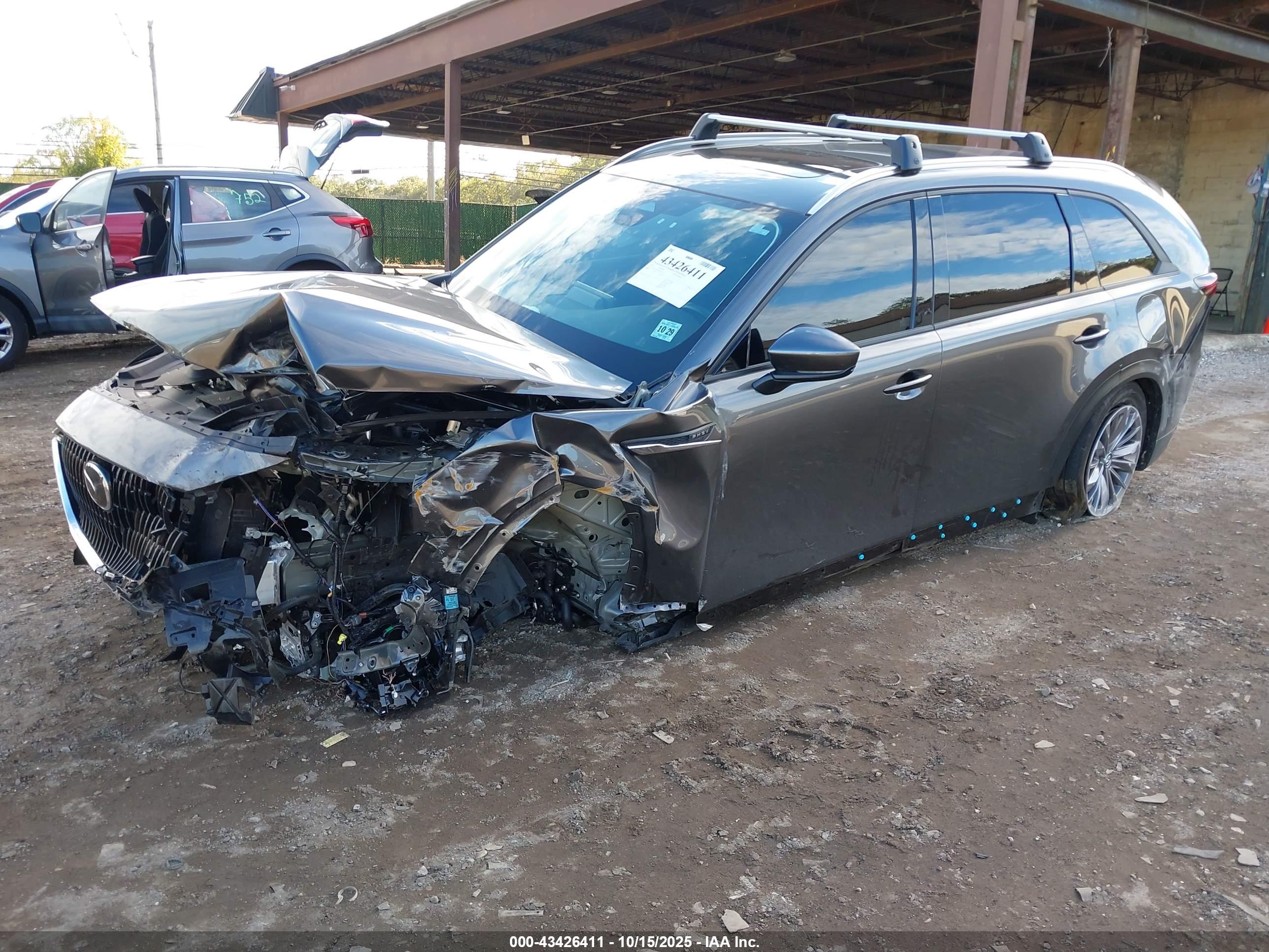 MAZDA CX-90 image 6