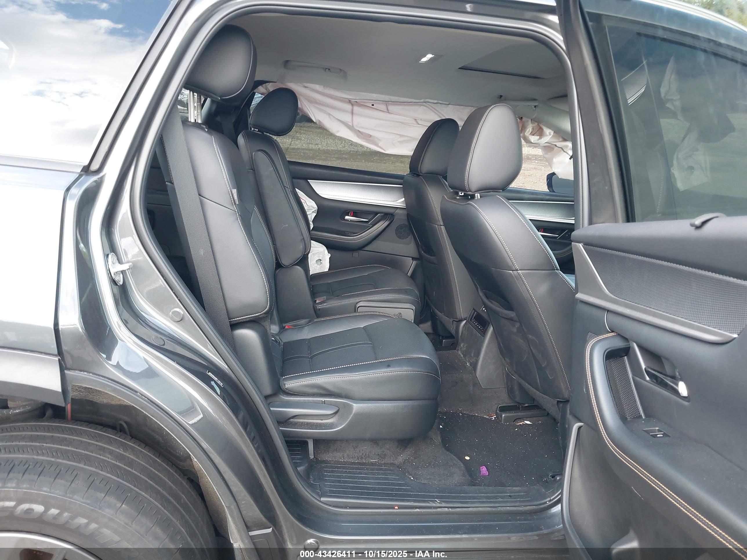 MAZDA CX-90 image 8