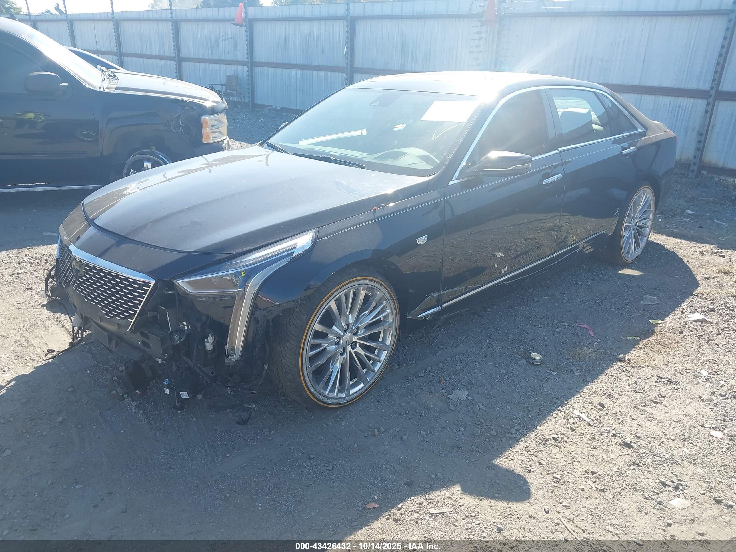 CADILLAC CT6 image 2