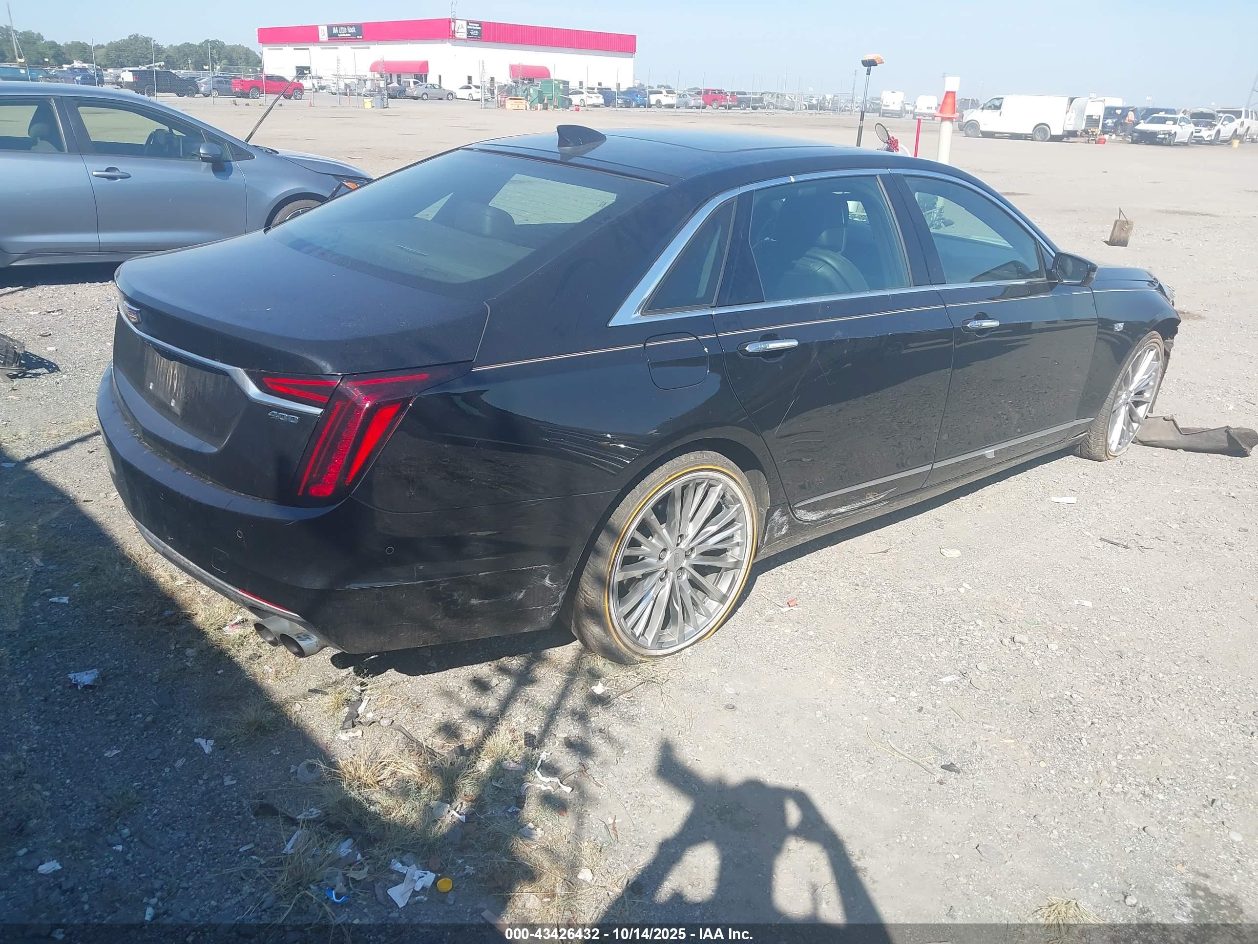 CADILLAC CT6 image 4
