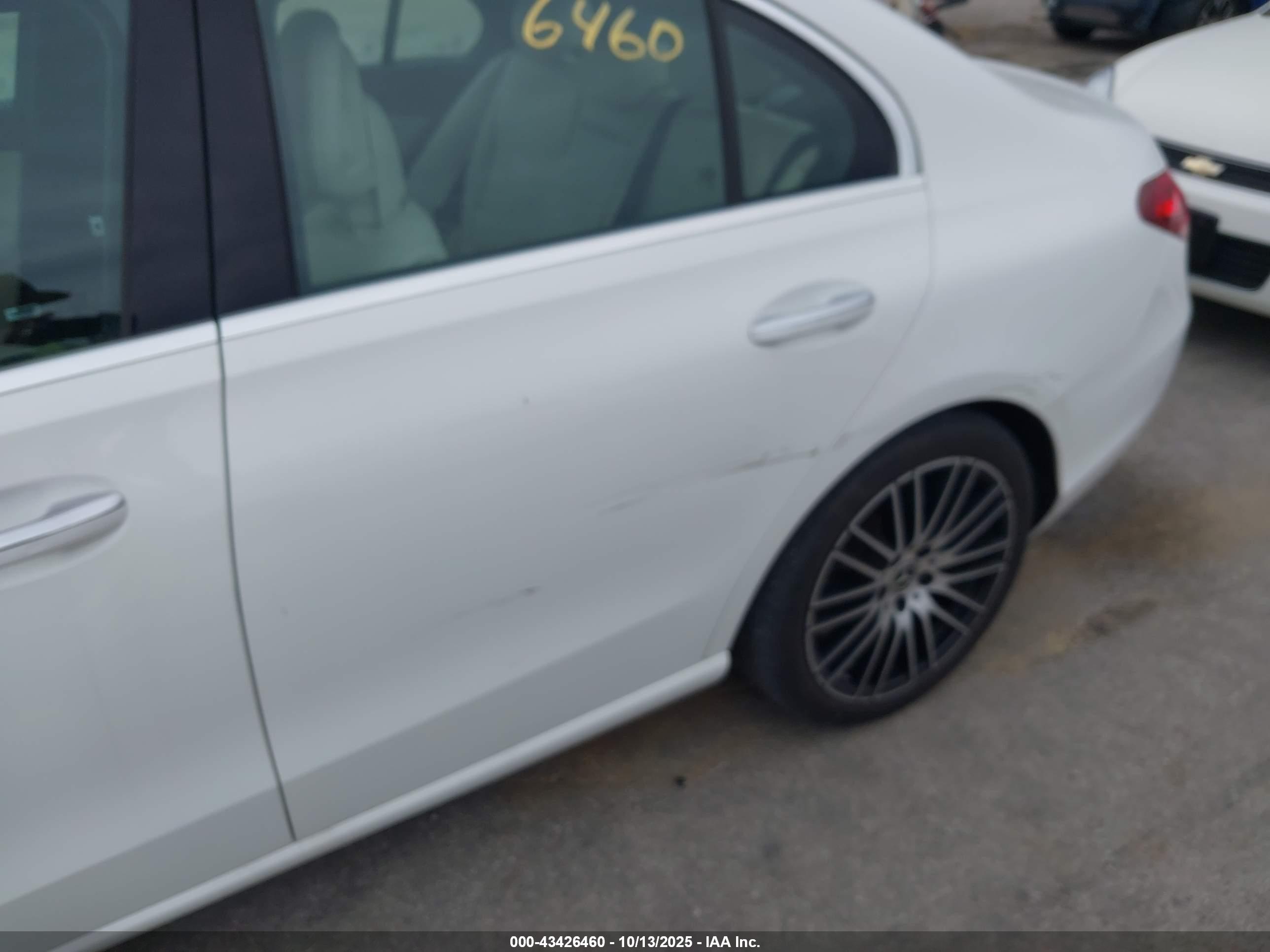 MERCEDES-BENZ C image 6