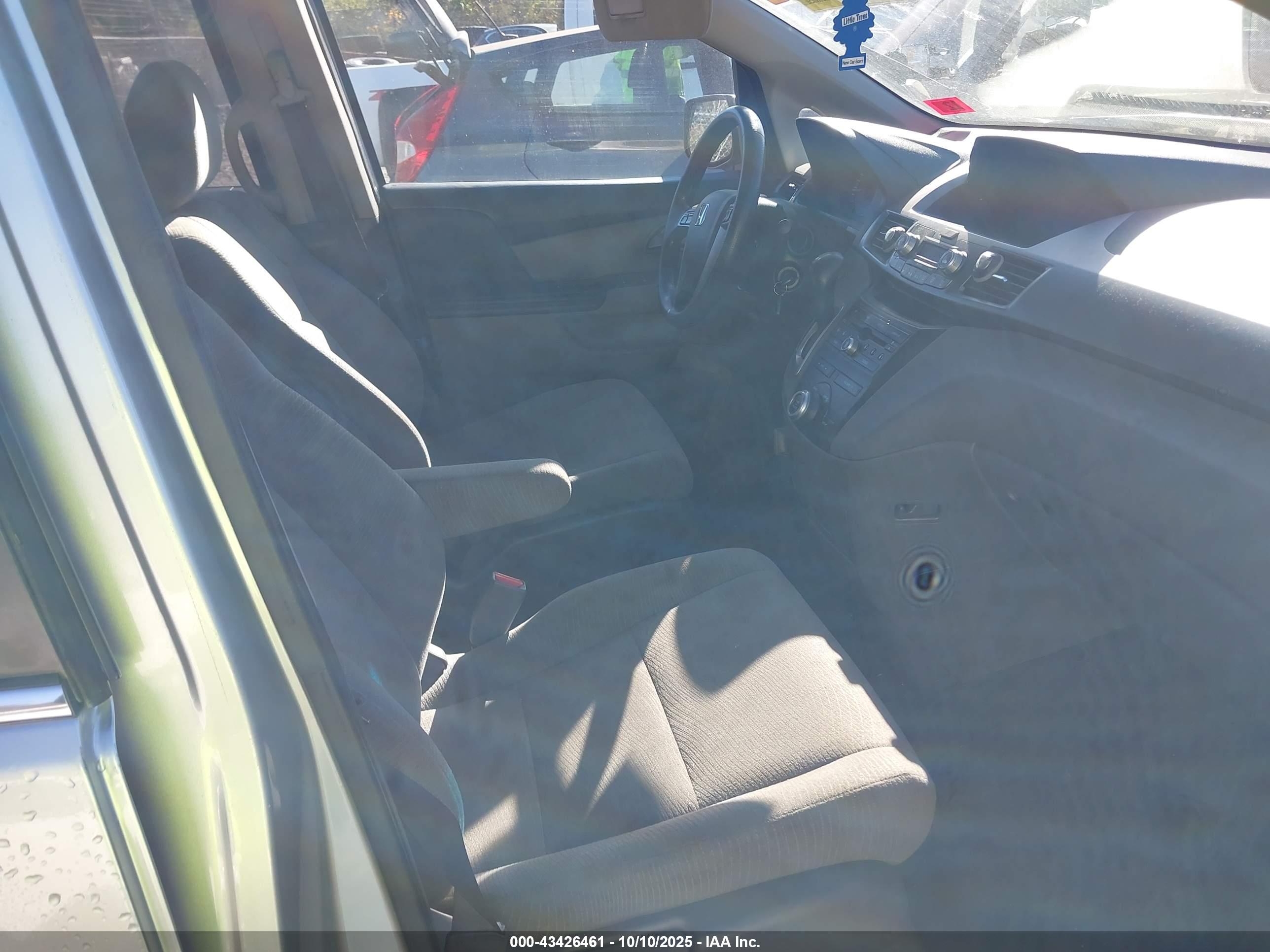 HONDA ODYSSEY image 5