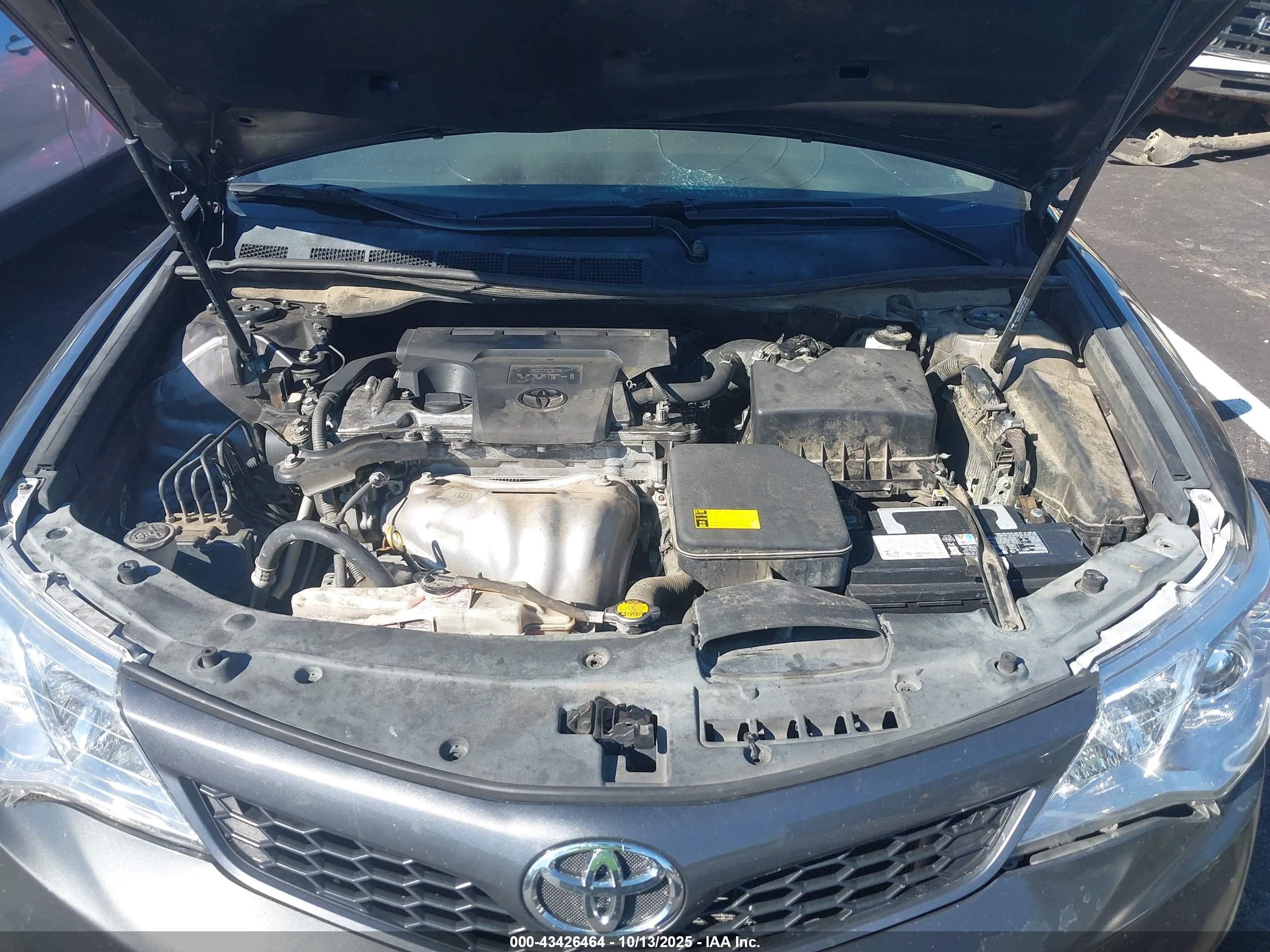 TOYOTA CAMRY image 10