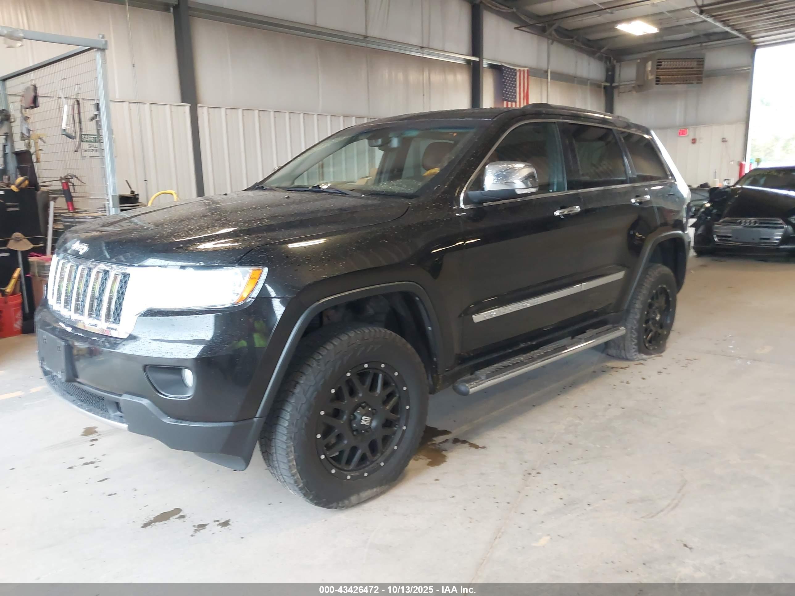JEEP GRAND image 2