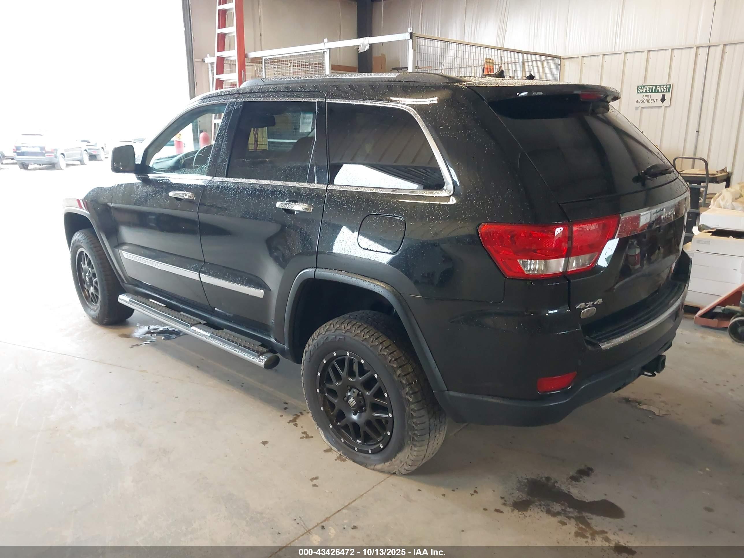 JEEP GRAND image 3