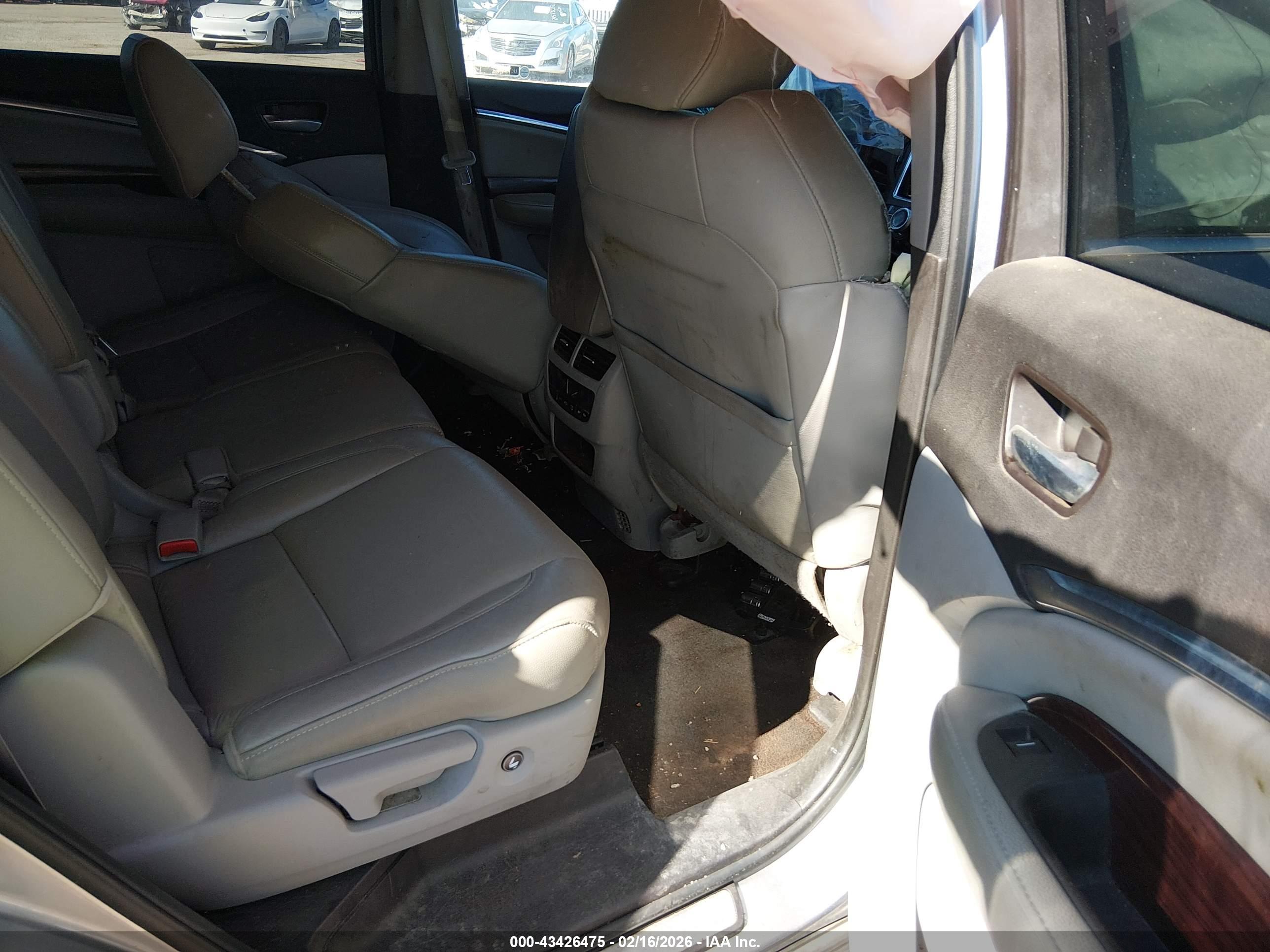 ACURA MDX image 8
