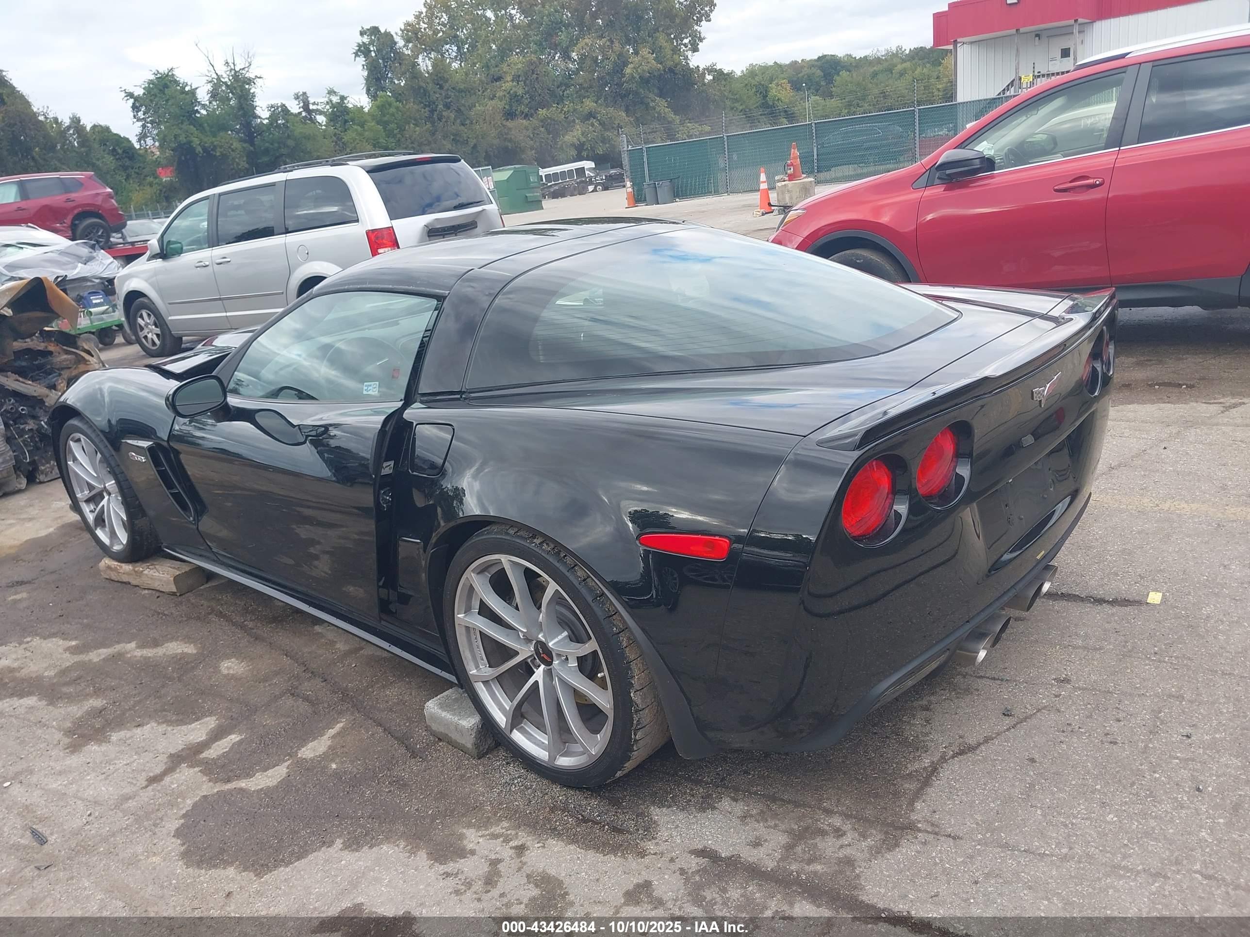 CHEVROLET CORVETTE image 3
