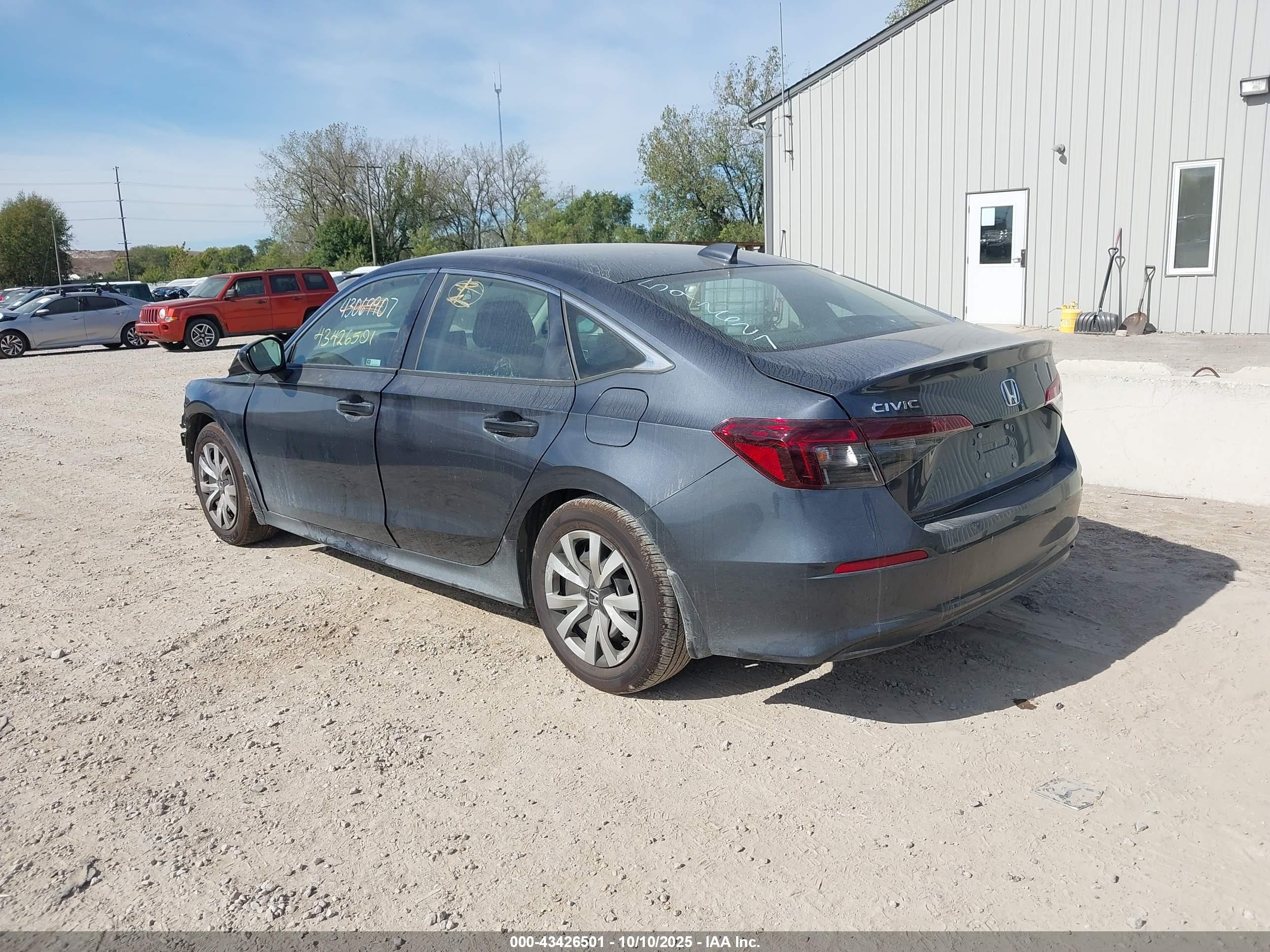 HONDA CIVIC image 3