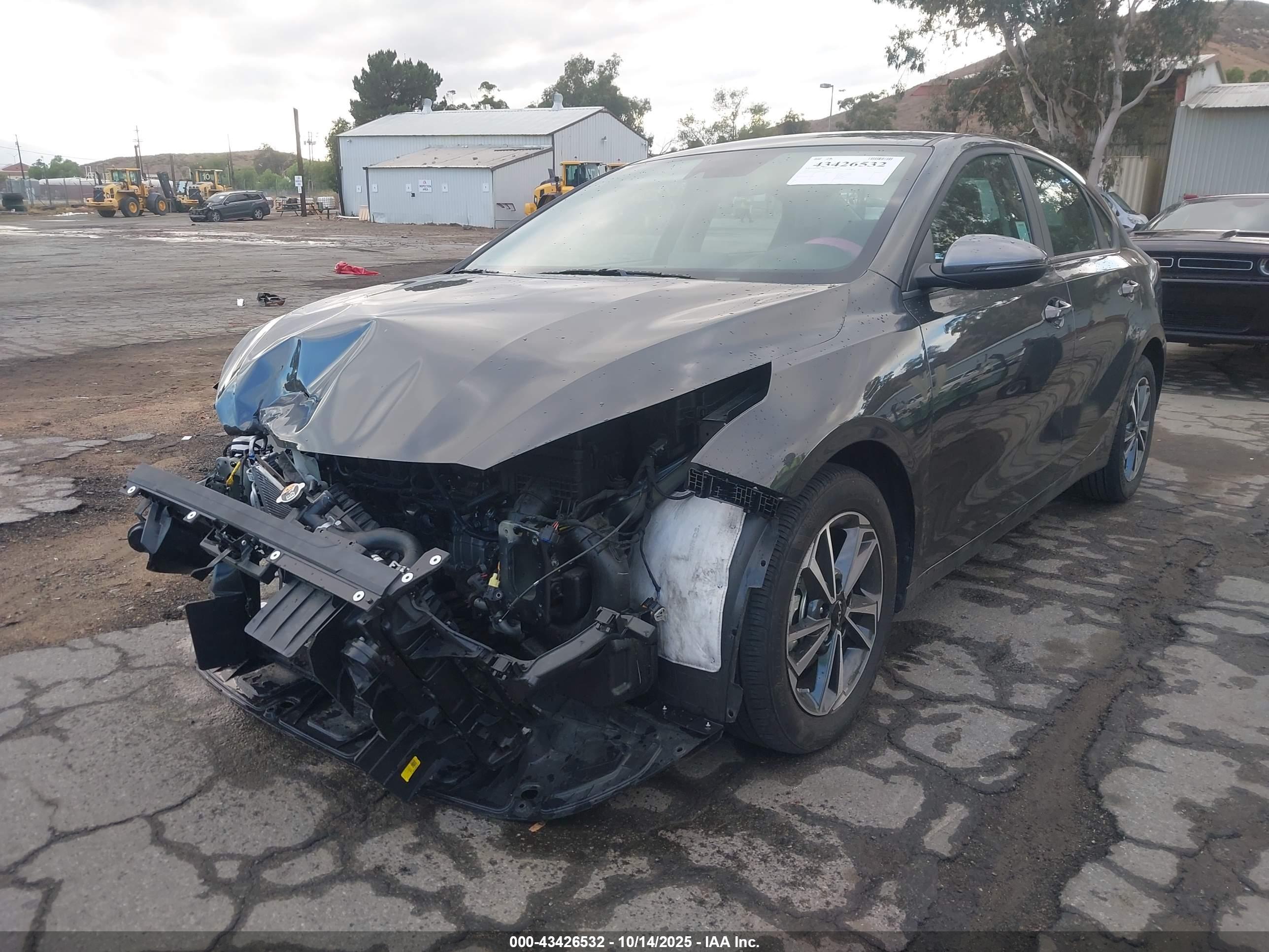 KIA FORTE image 2