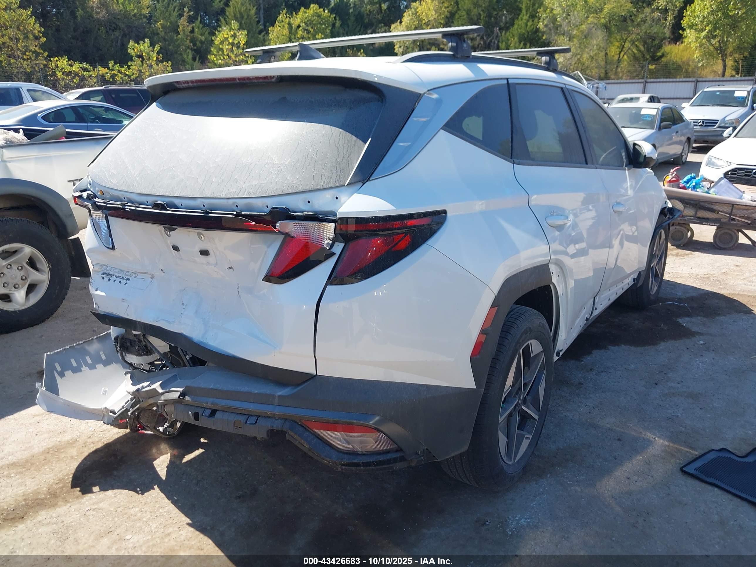 HYUNDAI TUCSON image 4