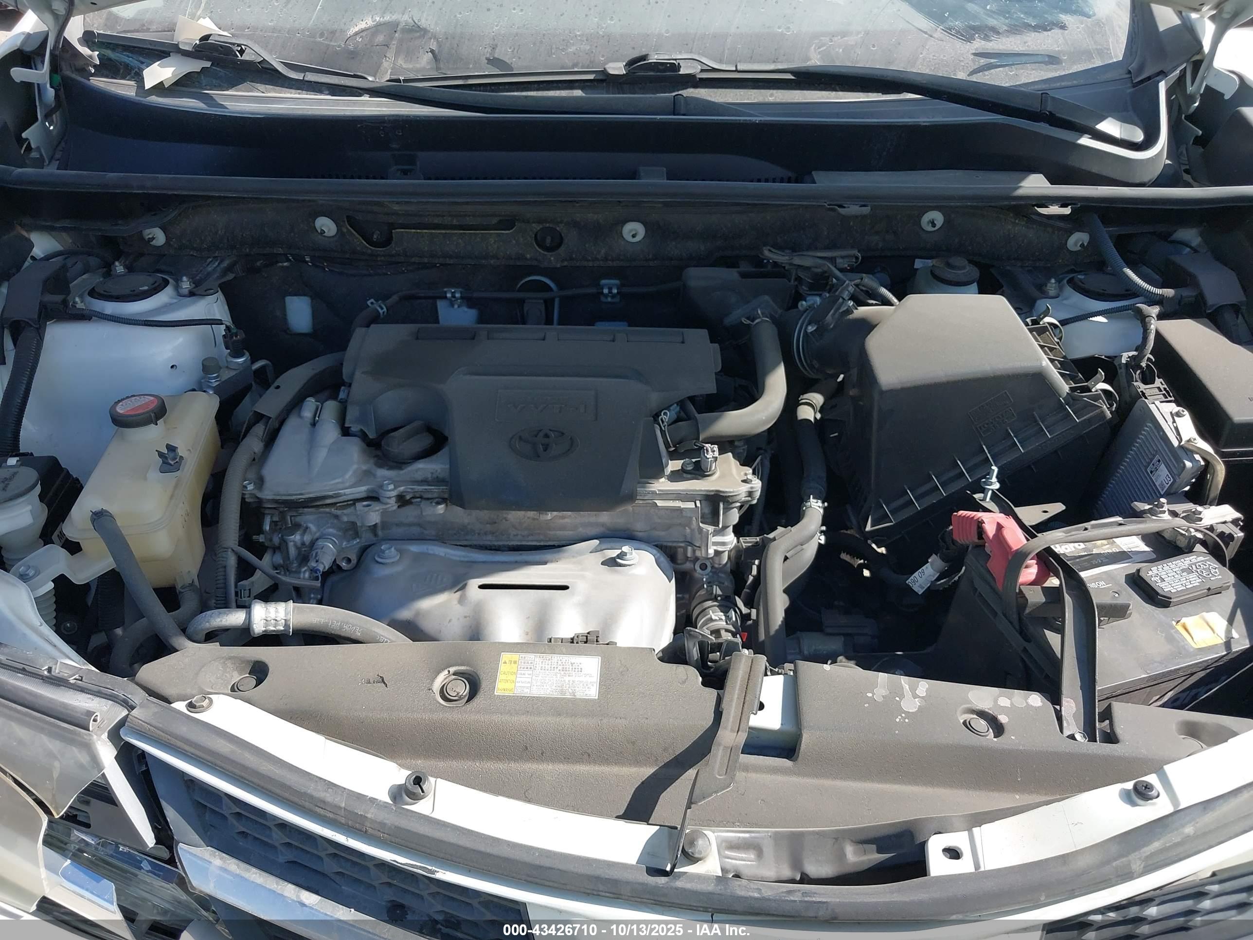 TOYOTA RAV4 image 10