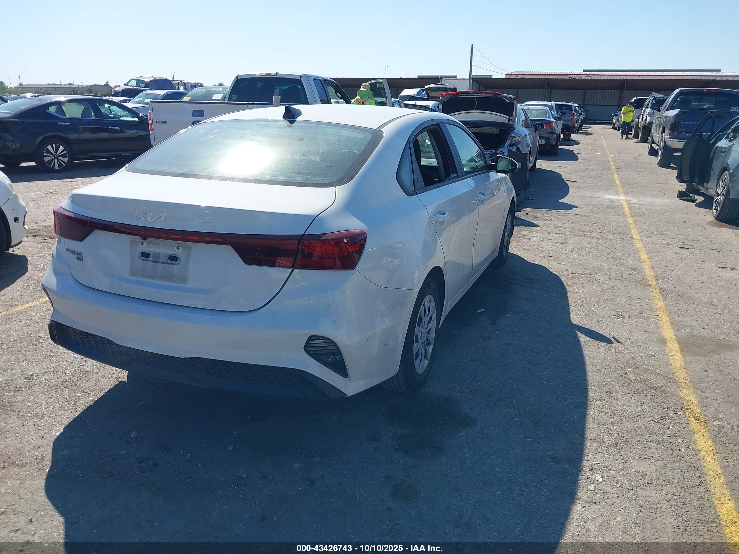 KIA FORTE image 4