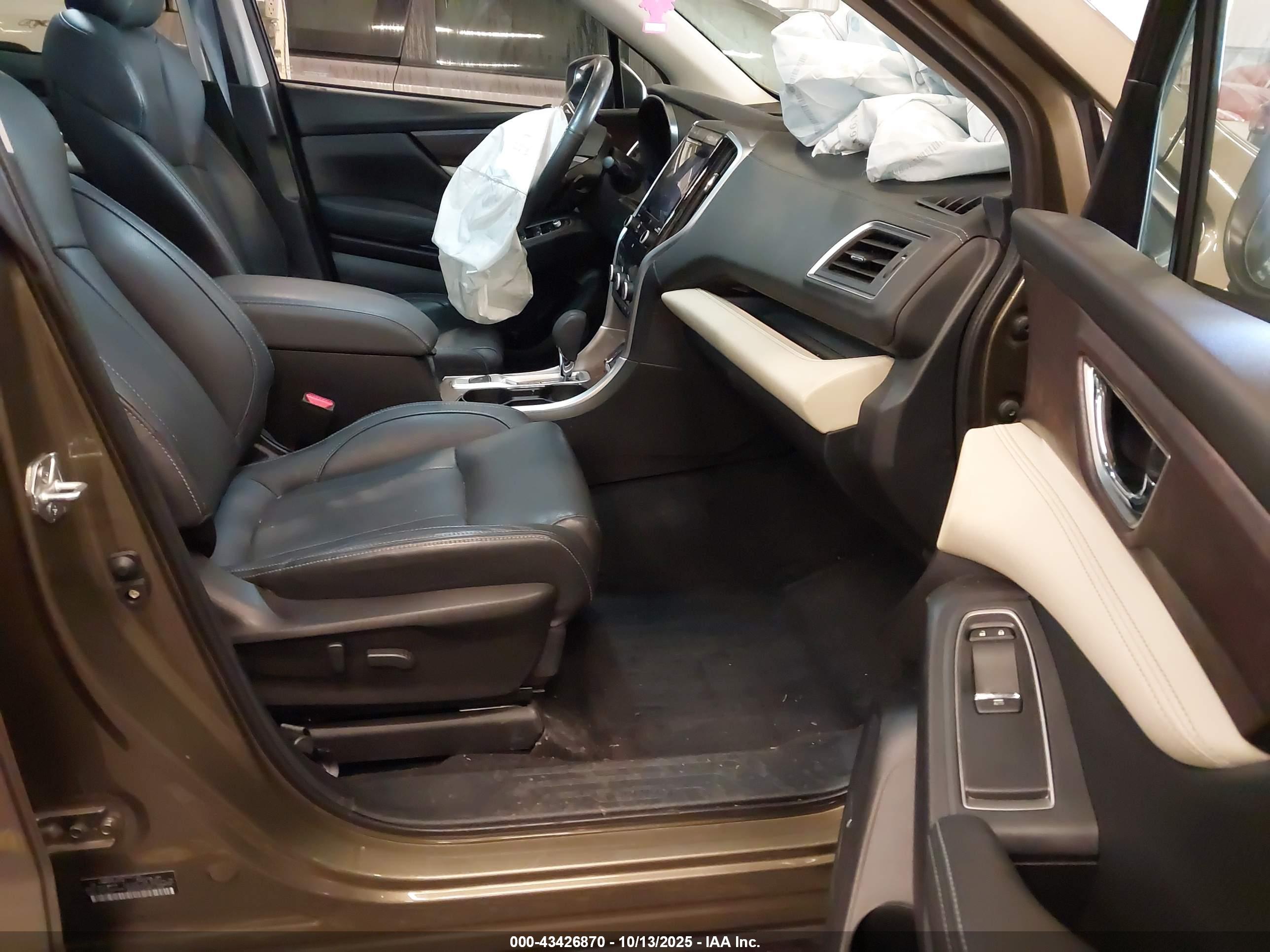 SUBARU ASCENT image 5