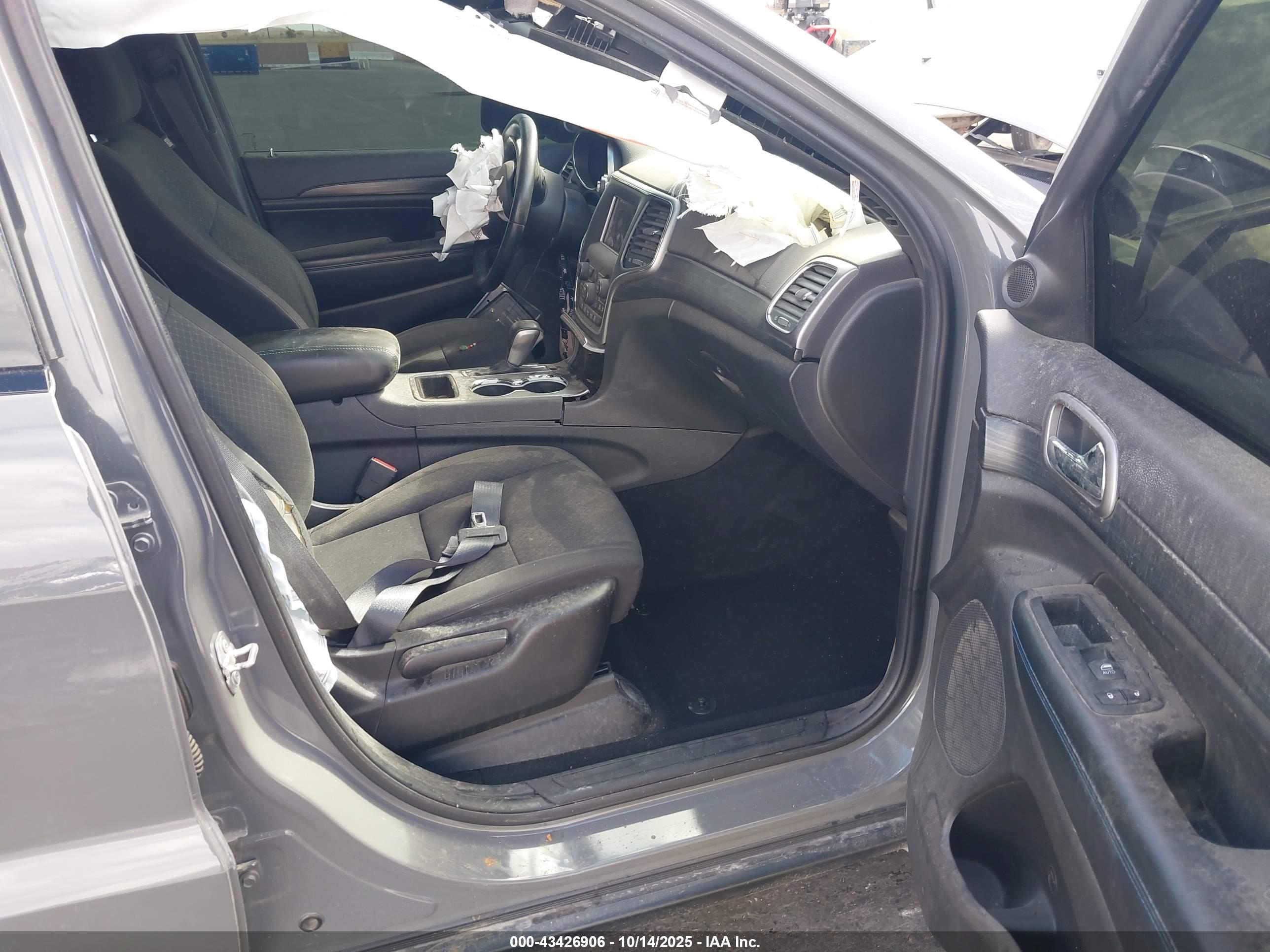 JEEP GRAND image 5