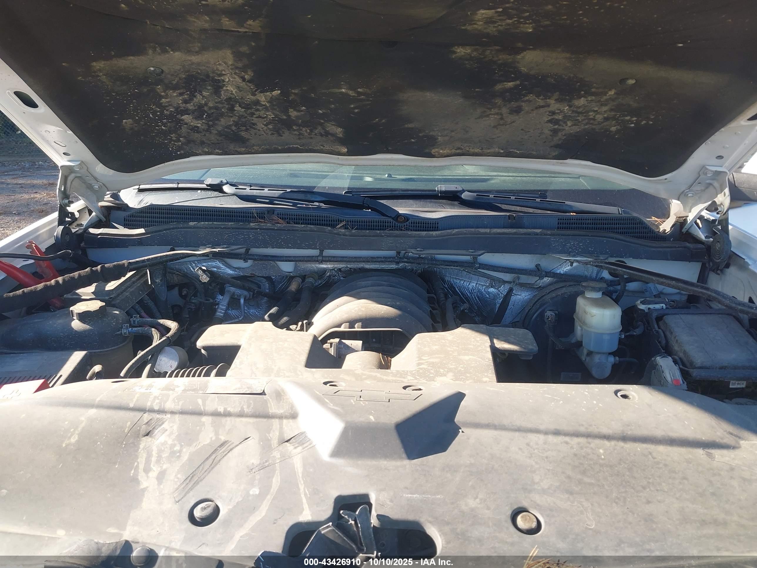 CHEVROLET SILVERADO image 10