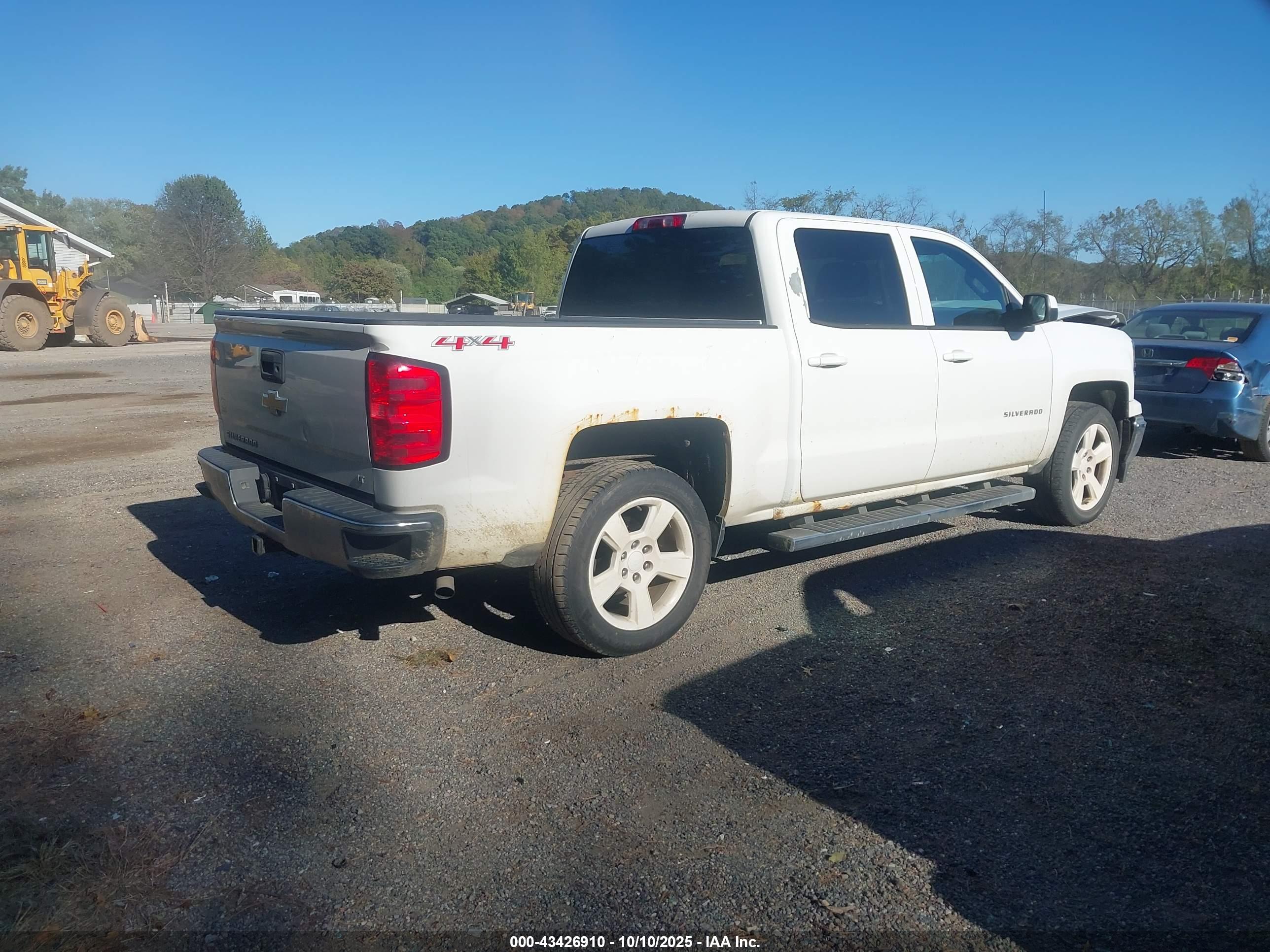 CHEVROLET SILVERADO image 4