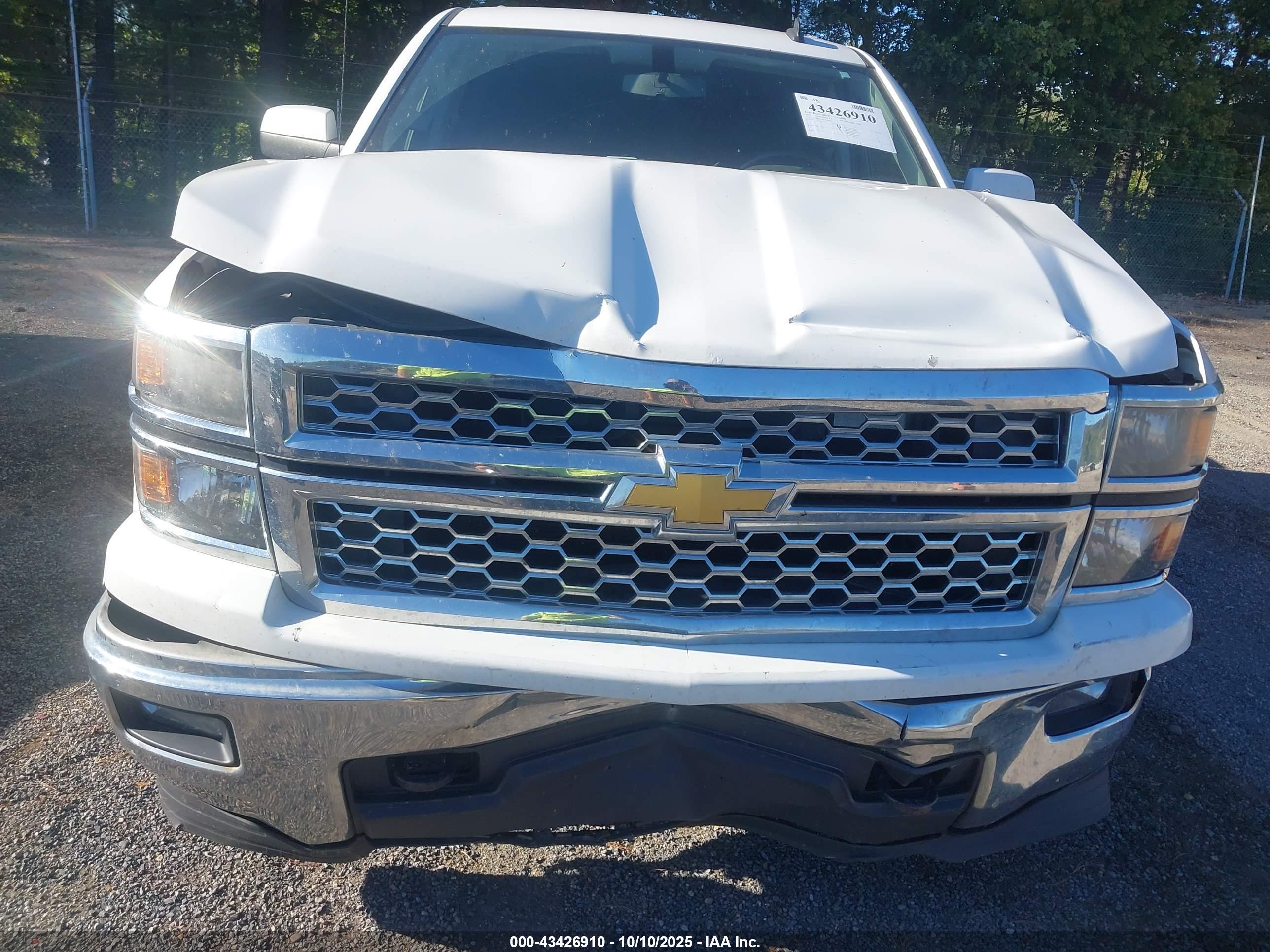 CHEVROLET SILVERADO image 6