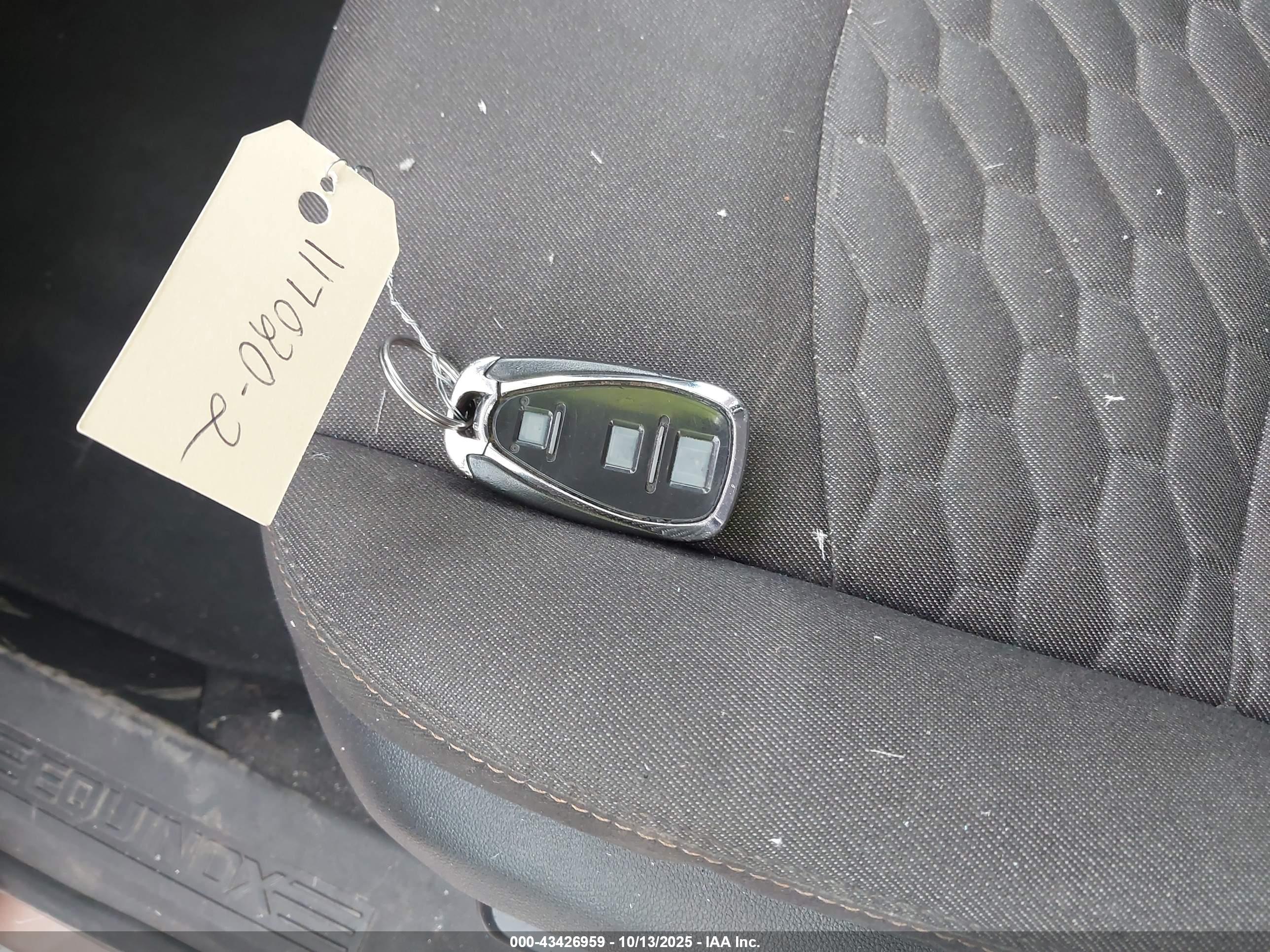 CHEVROLET EQUINOX image 11