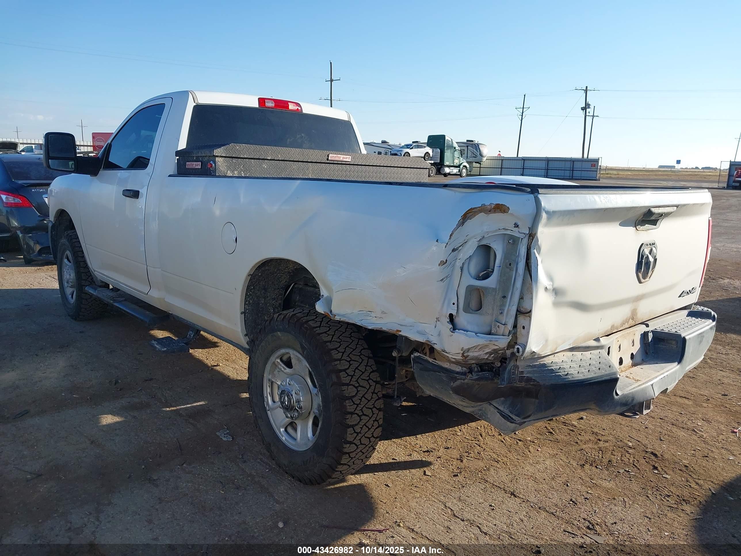 RAM 2500 image 3