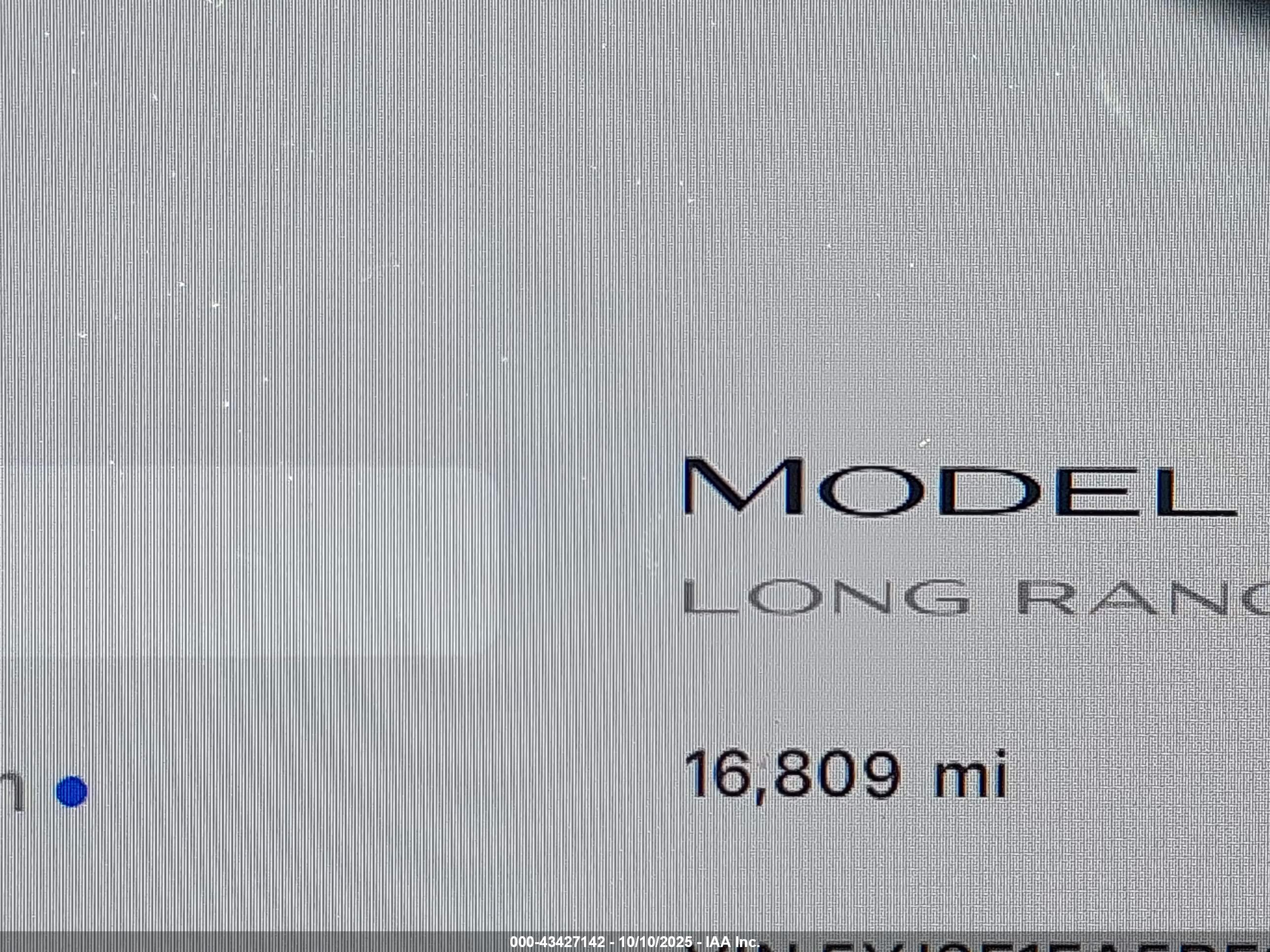 TESLA MODEL image 7
