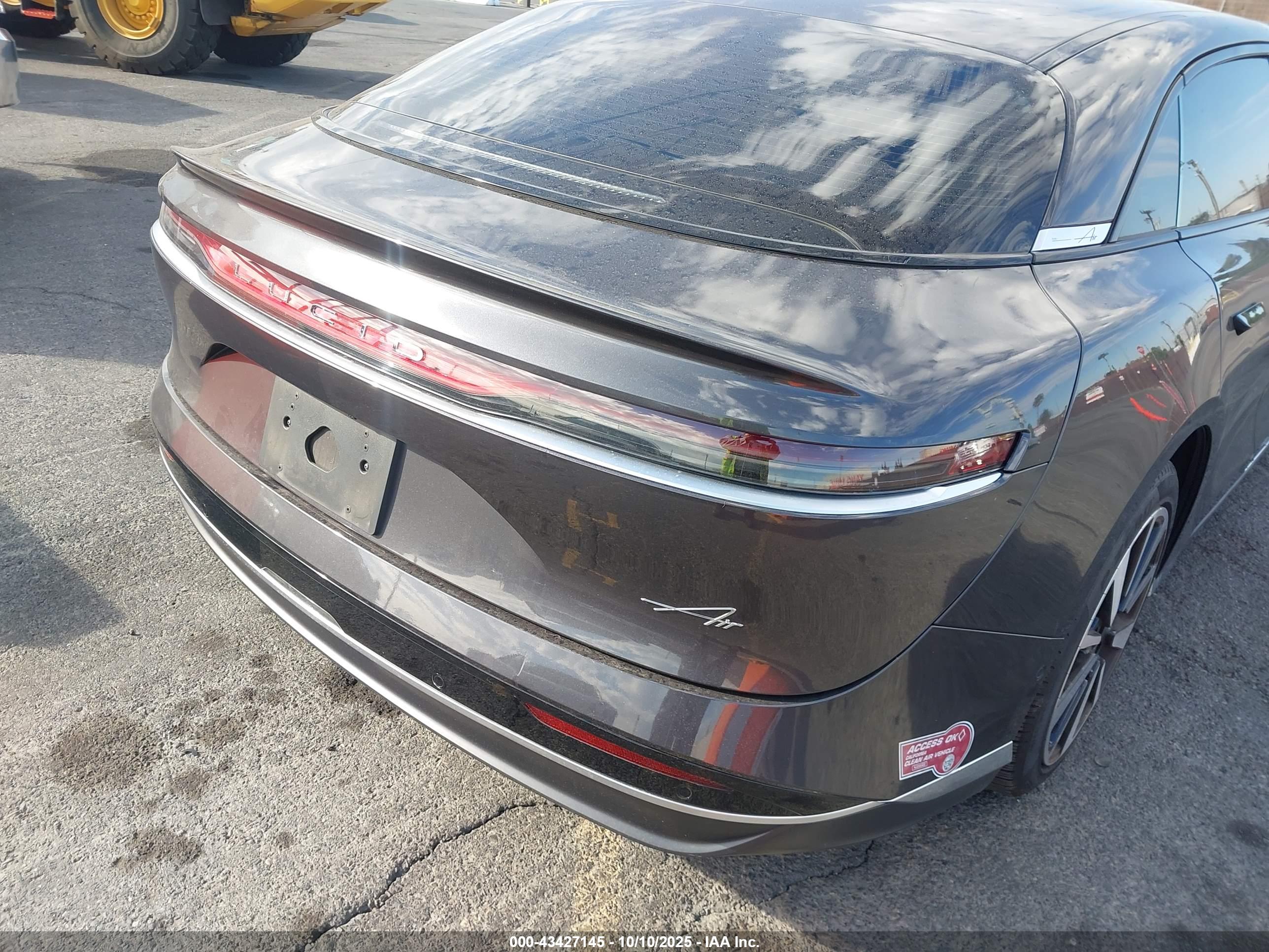 LUCID AIR image 4