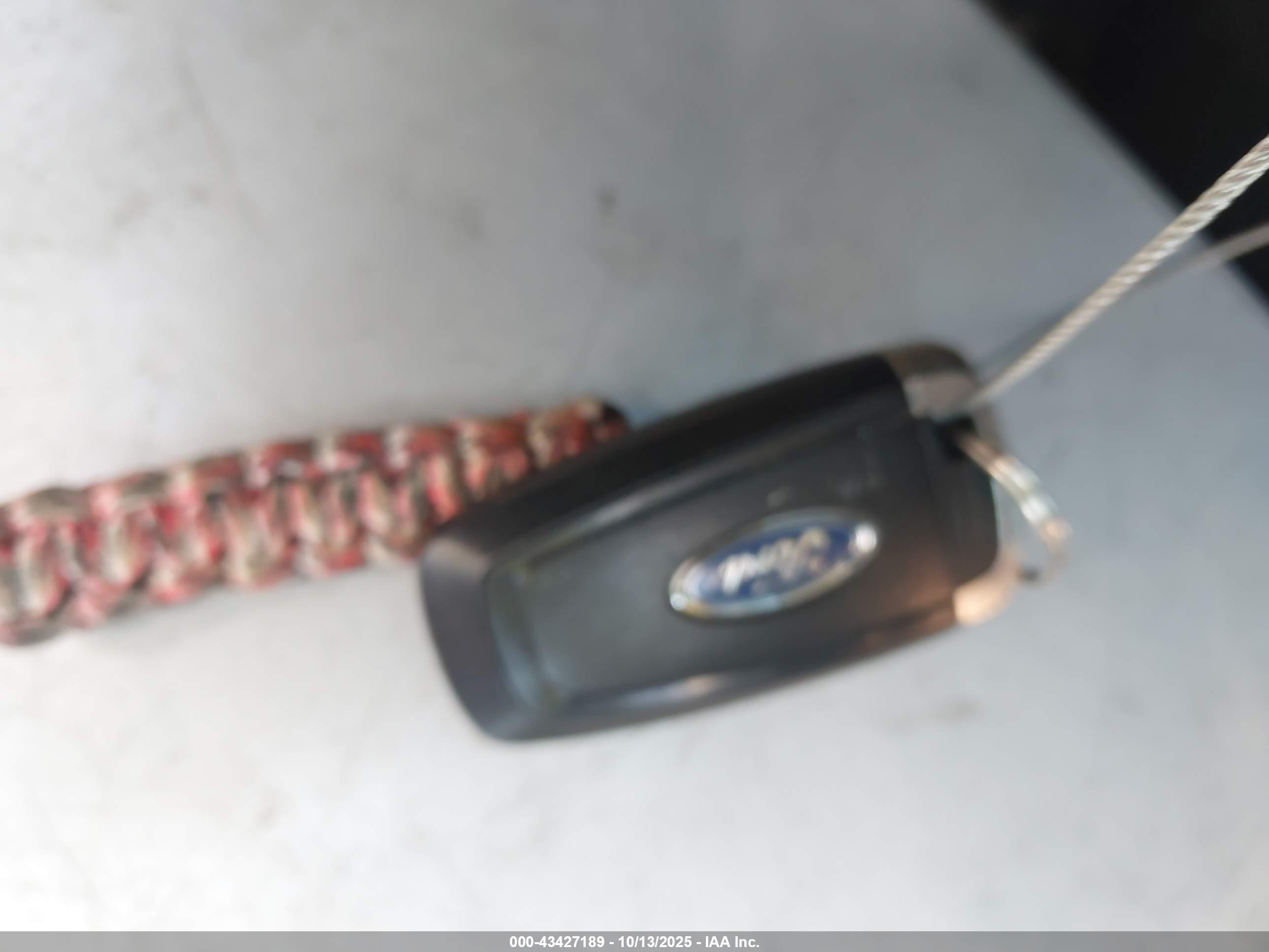 FORD FUSION image 11