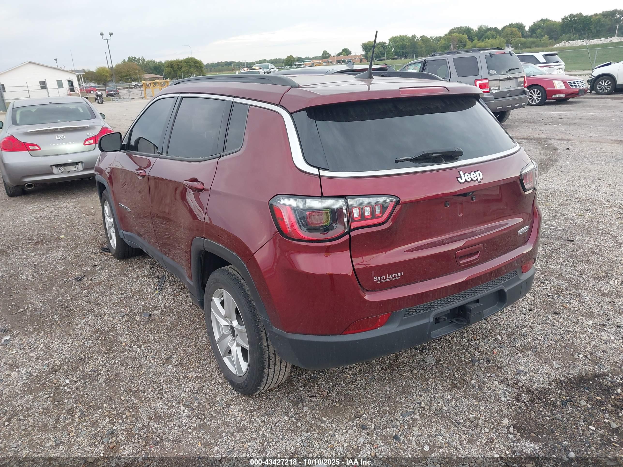 JEEP COMPASS image 3