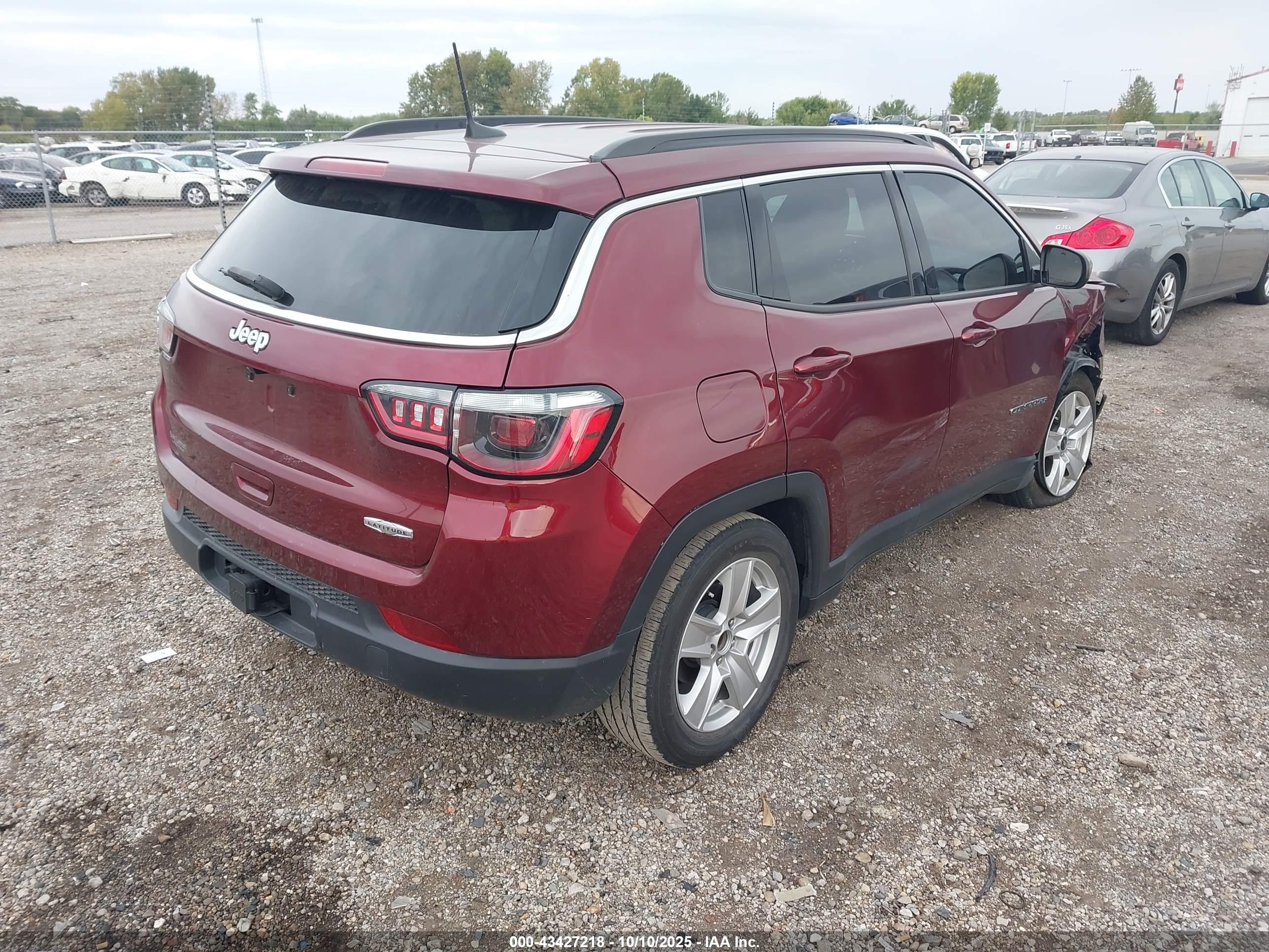 JEEP COMPASS image 4