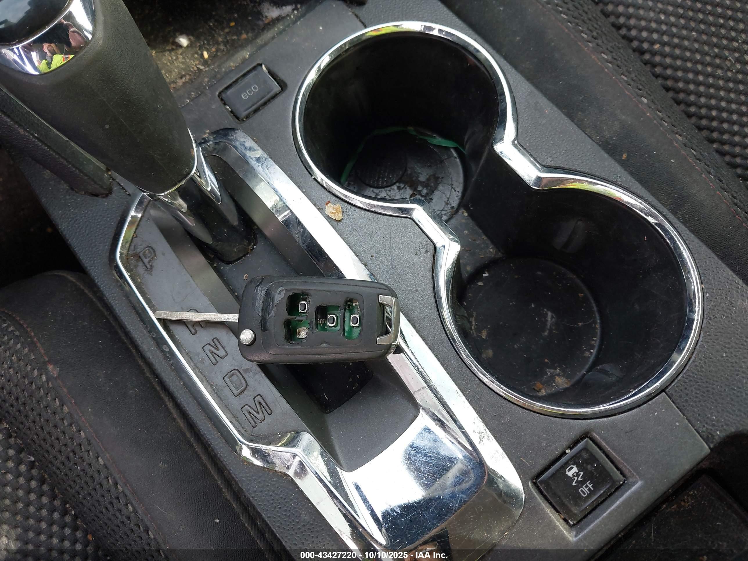 CHEVROLET EQUINOX image 11