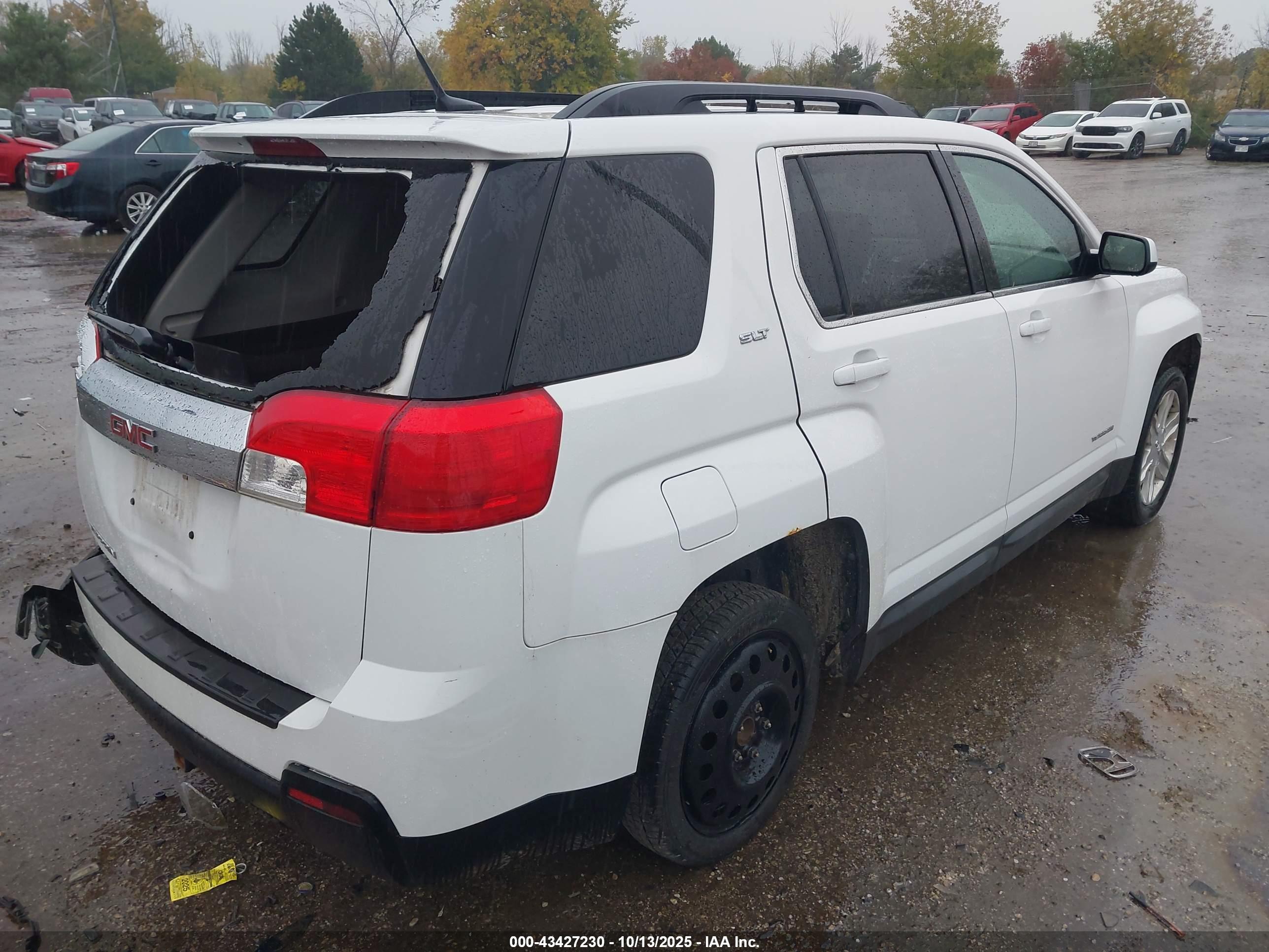 GMC TERRAIN image 4