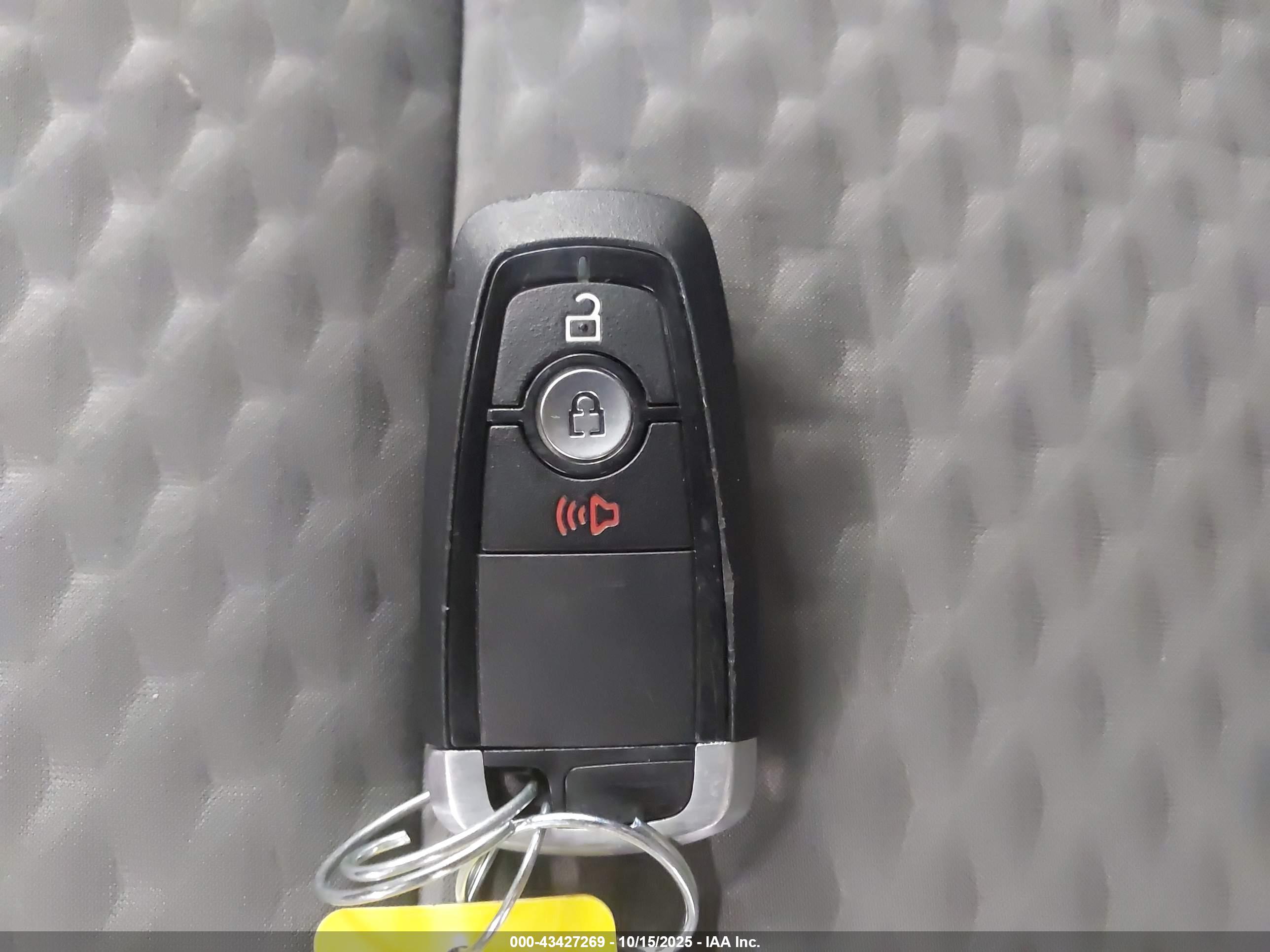 FORD ESCAPE image 11