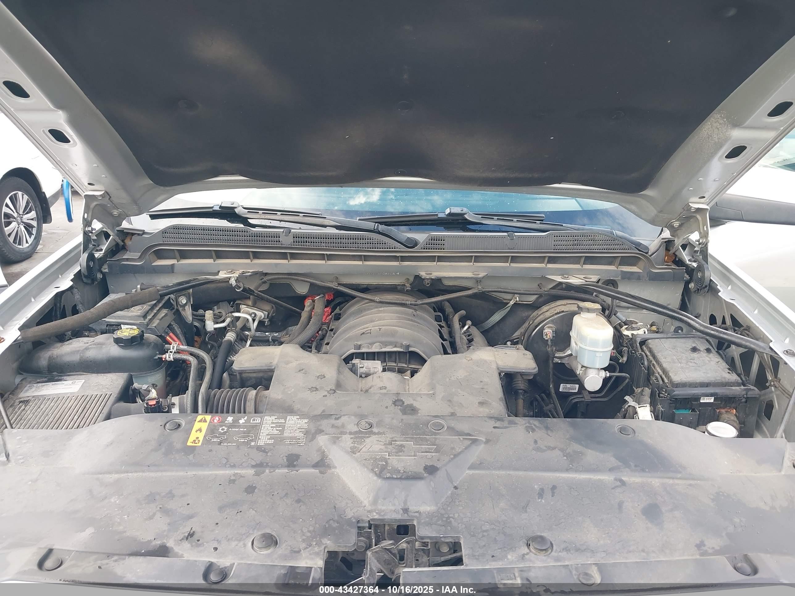 CHEVROLET SILVERADO image 10