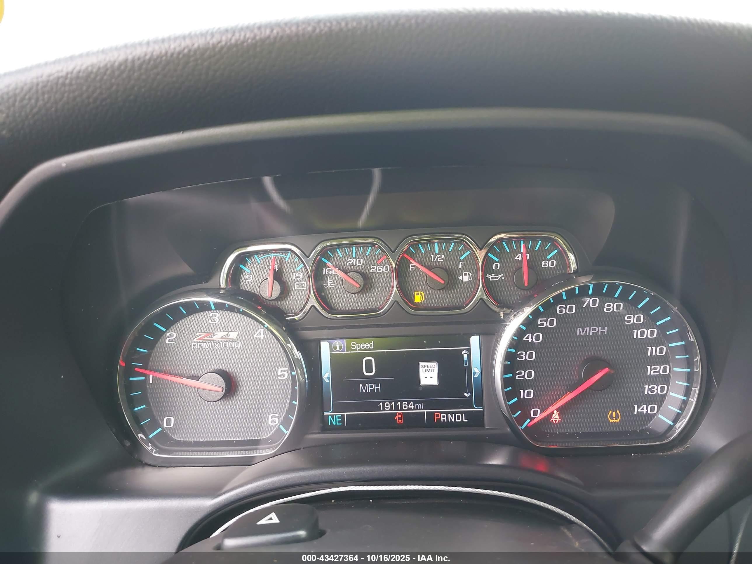 CHEVROLET SILVERADO image 7