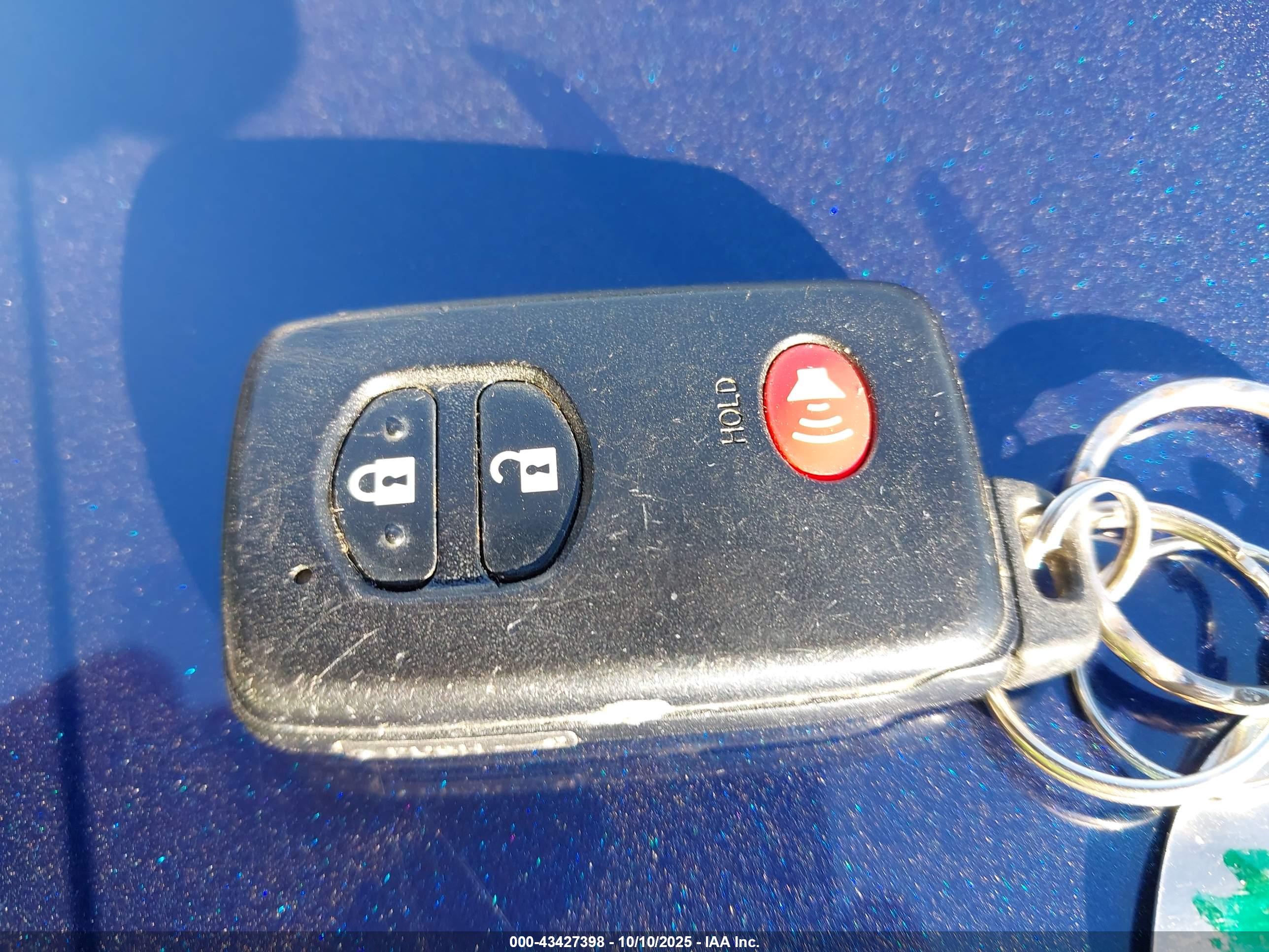 TOYOTA PRIUS image 11